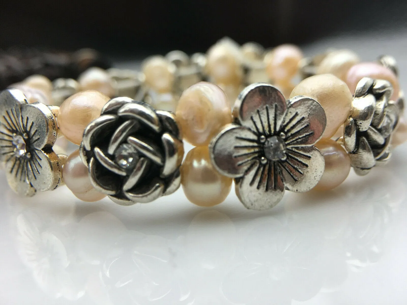 10% OFF- 52-62mm Handmade Glamour Natural Freshwater Pearl Stretchy Bracelet Flower