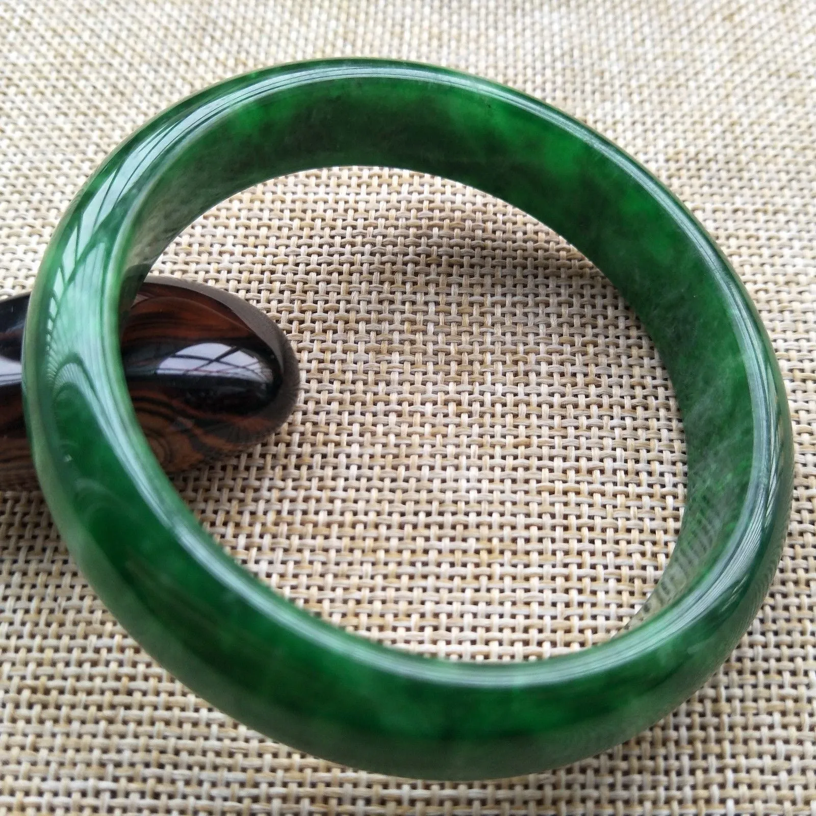 10% OFF- 56/57/58 mm Certified Natural Jadeite Emerald A Jade HandCarved Bangle Z033