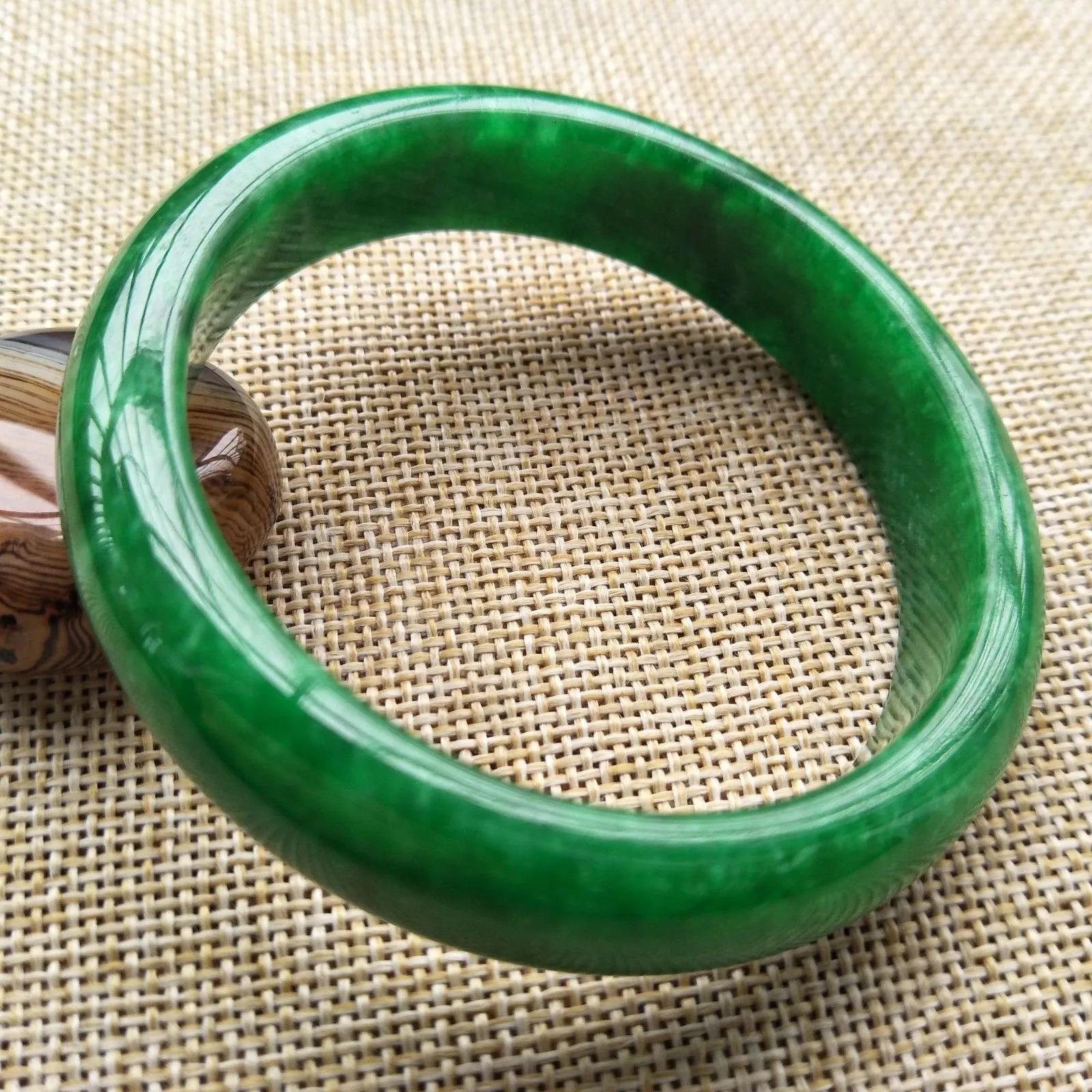 10% OFF- 56/57/58 mm Certified Natural Jadeite Emerald A*Jade Handcarved Bangle C137