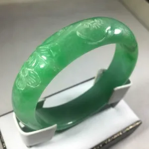 10% OFF- 56/57/58mm Certified Natural Jadeite Emerald A*Jade Handcarved Ruyi Flower Bangle GX3138