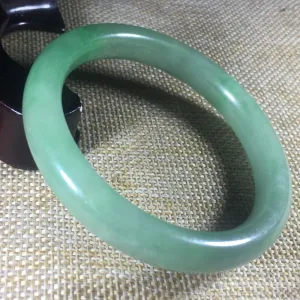 10% OFF- 57/58/59 mm Certified Natural Jadeite Emerald A*Jade HandCarved Bangle B023