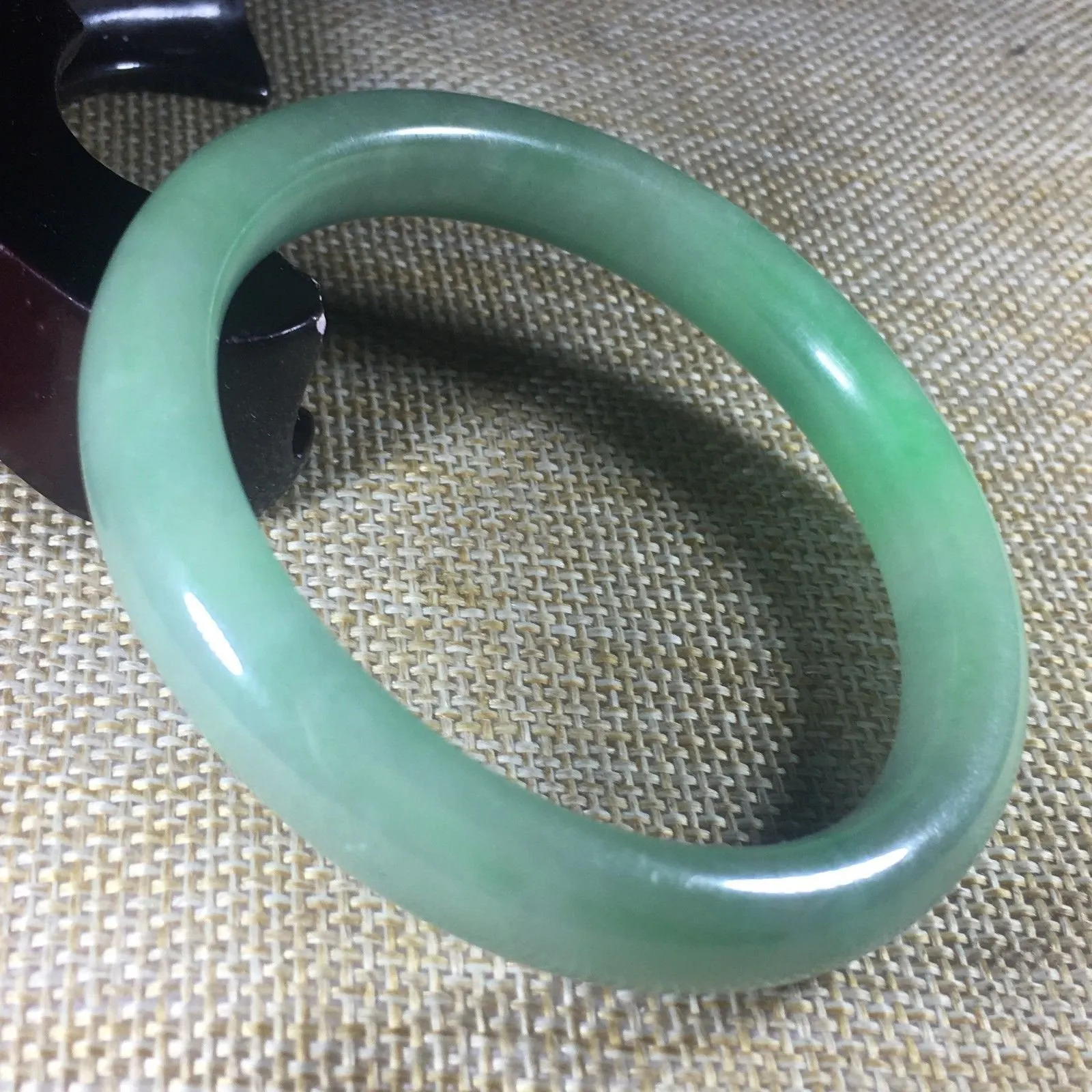 10% OFF- 57/58/59 mm Certified Natural Jadeite Emerald A*Jade HandCarved Bangle B023