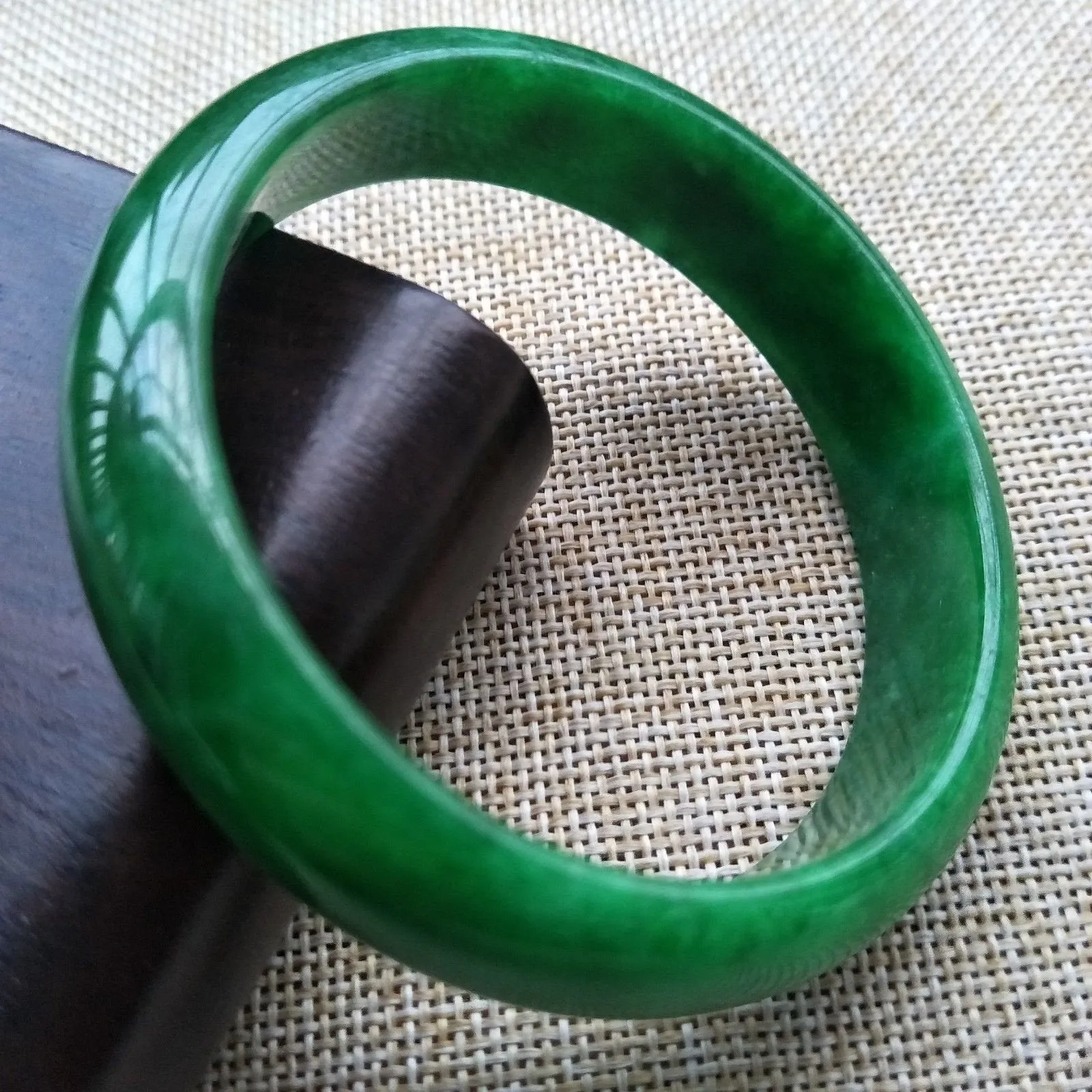 10% OFF- 57/58/59 mm Certified Natural Jadeite Emerald A*Jade Handcarved Bangle C129