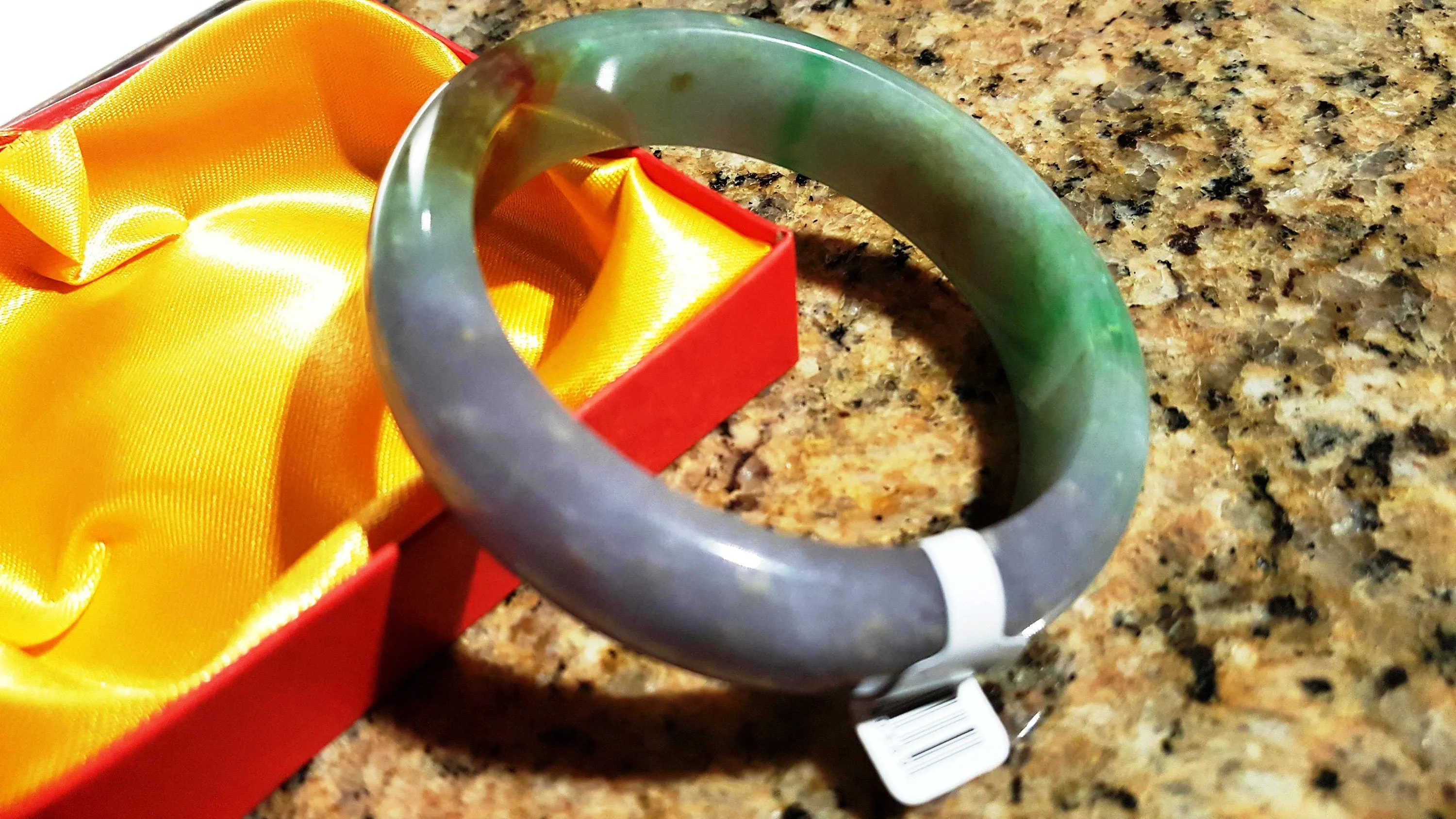 10% OFF- 57/58/59 mm Certified Natural Jadeite Emerald Jade Bangle《Grade A》A025