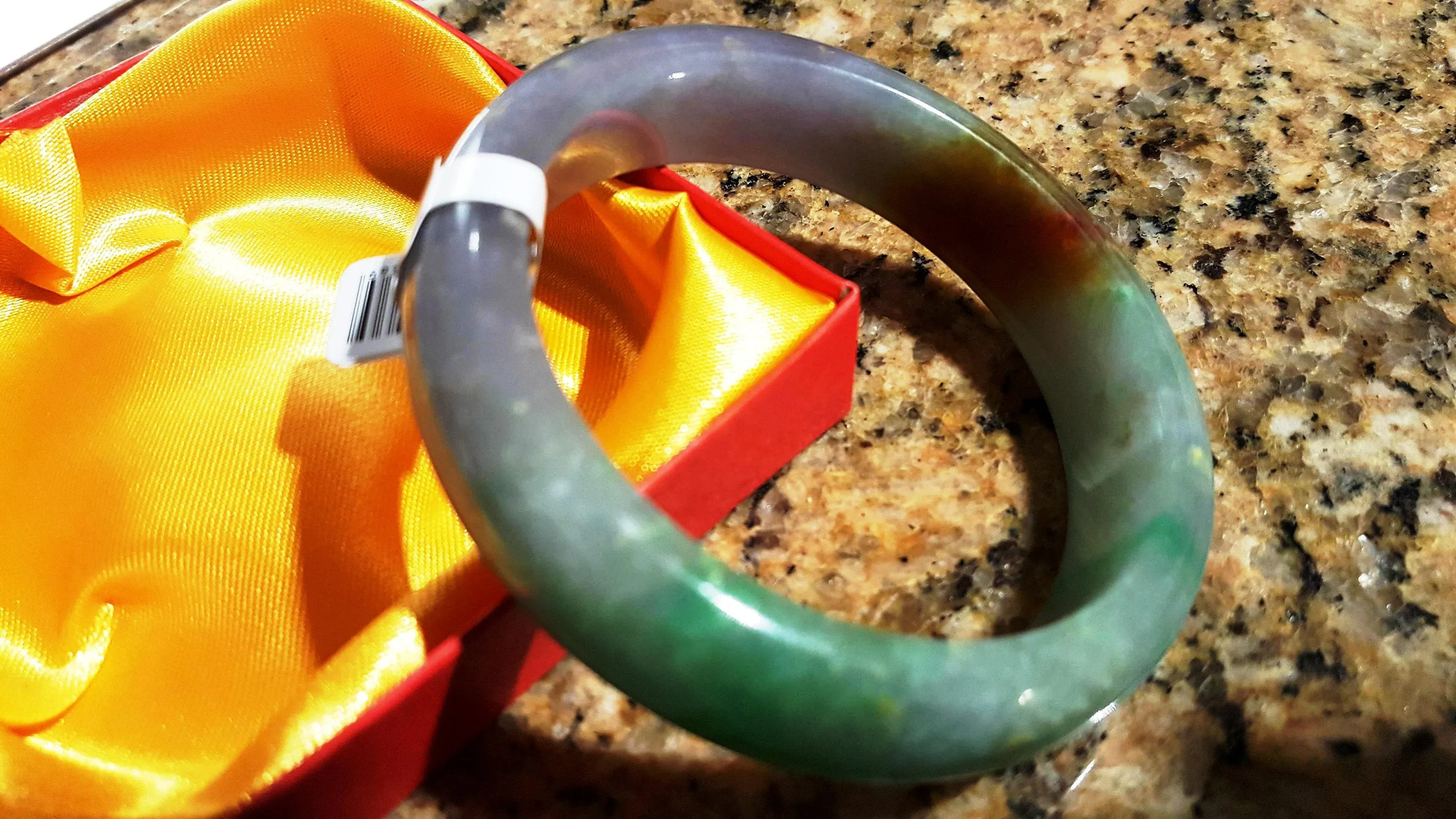 10% OFF- 57/58/59 mm Certified Natural Jadeite Emerald Jade Bangle《Grade A》A025