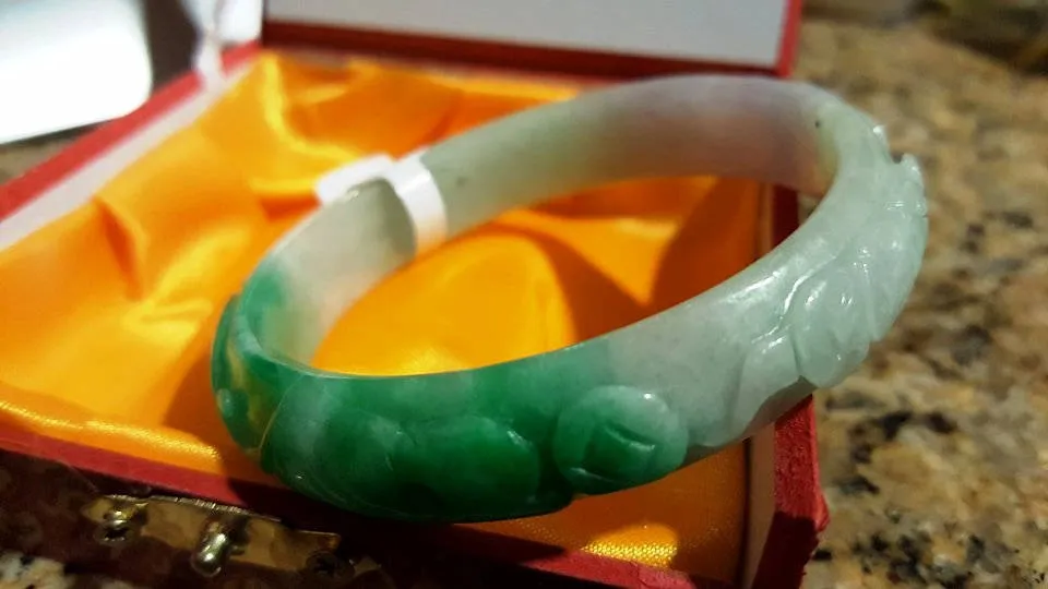 10% OFF- 57/58/59 mm Certified Natural Jadeite Emerald Jade Bangle《Grade A》A036