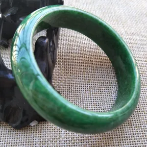 10% OFF- 57/58/59 mm Certified Natural Jadeite Emerald Jade Bangle《Grade A》T804