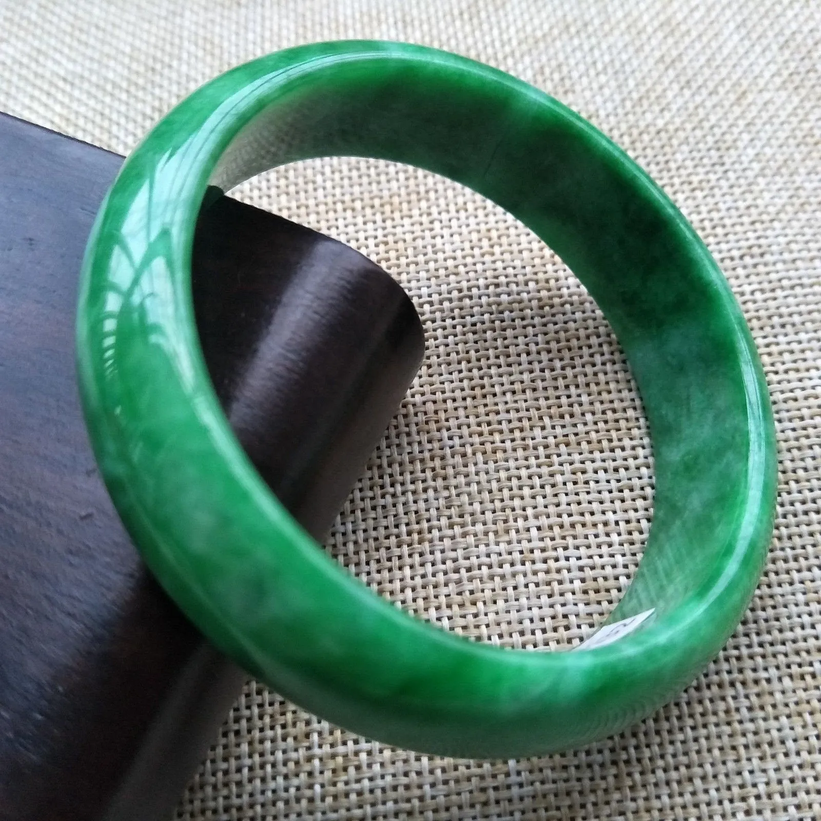 10% OFF- 58/59/60 mm Certified Natural Jadeite Emerald A*Jade Handcarved Bangle C132