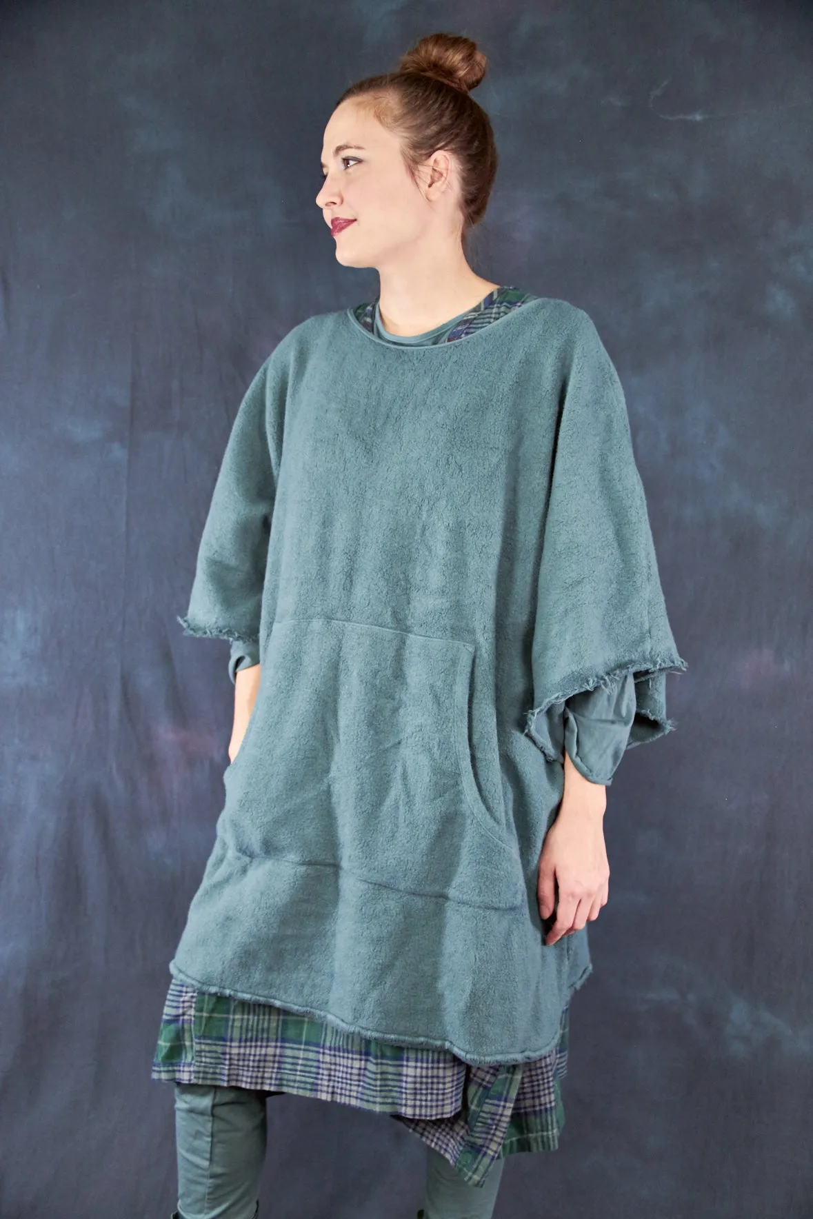 1589 Sherpa Poncho Spruce-U