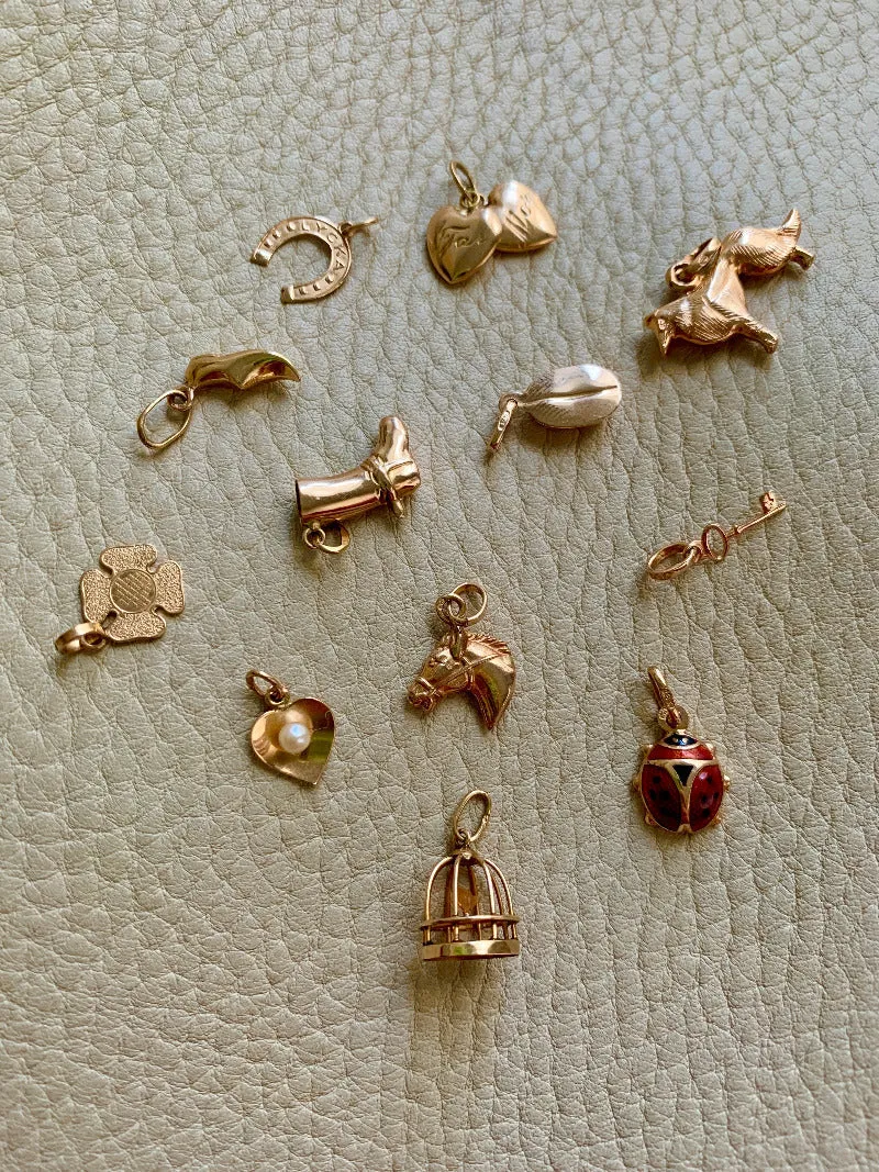 18k gold Swedish vintage charm or pendant - Dog
