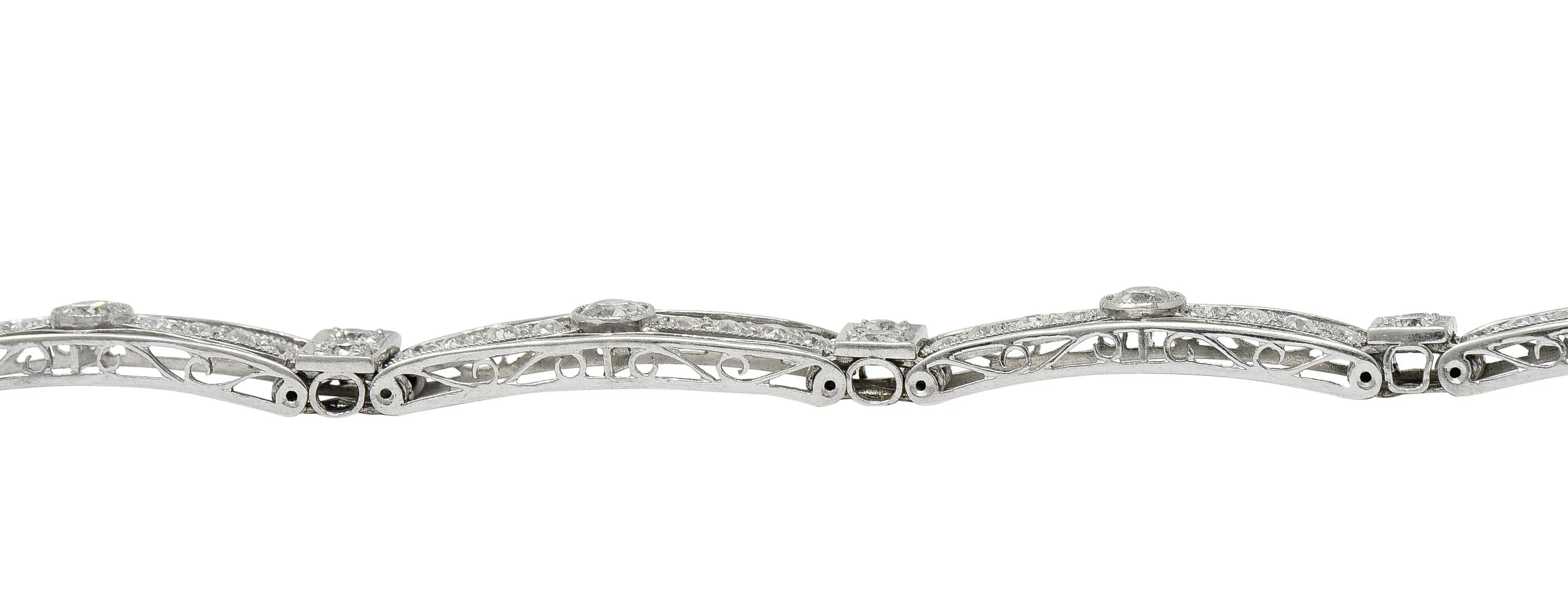 1930's Art Deco 3.82 CTW Diamond Platinum Scrolled Link Bracelet