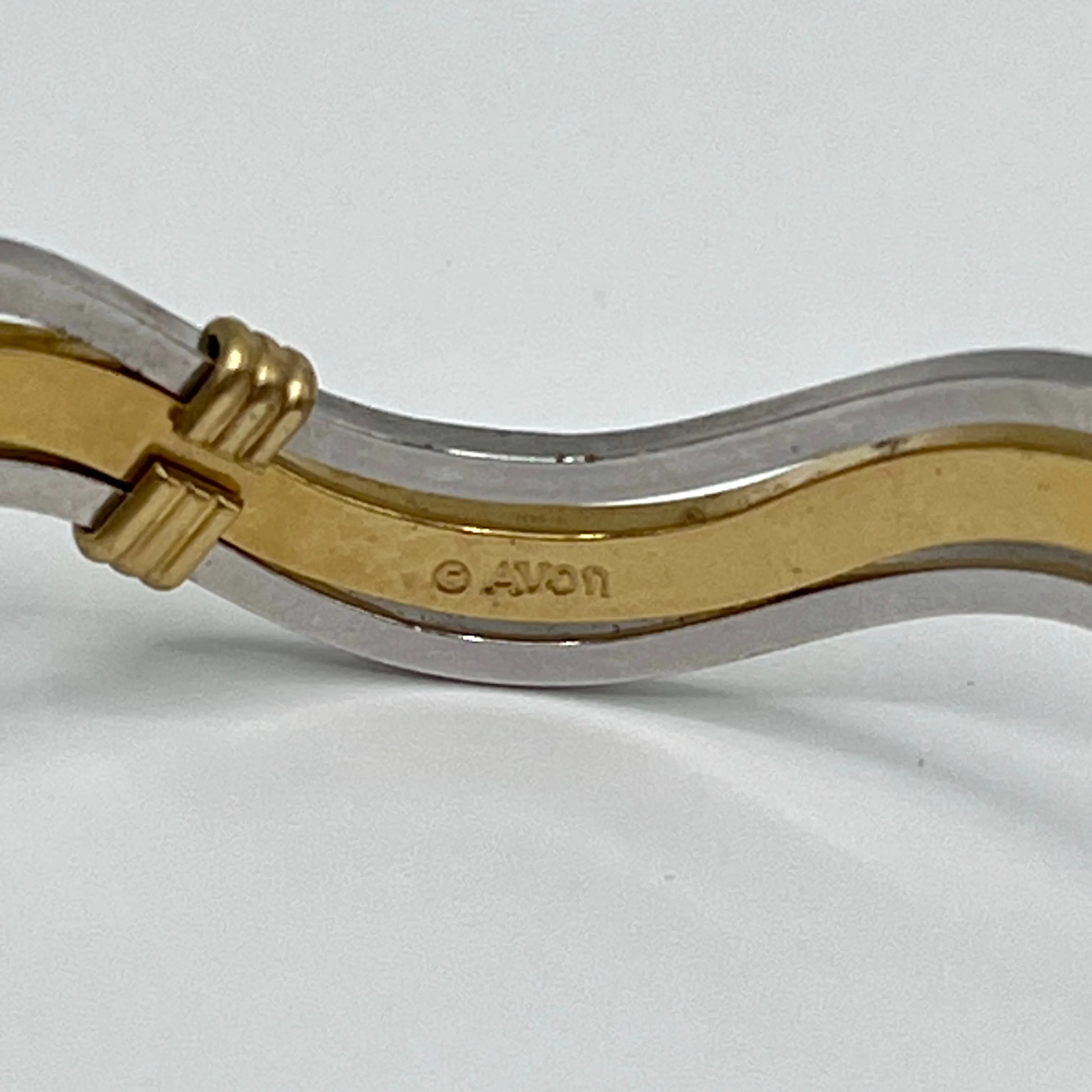 1978 Avon Fashion Waves Bracelet