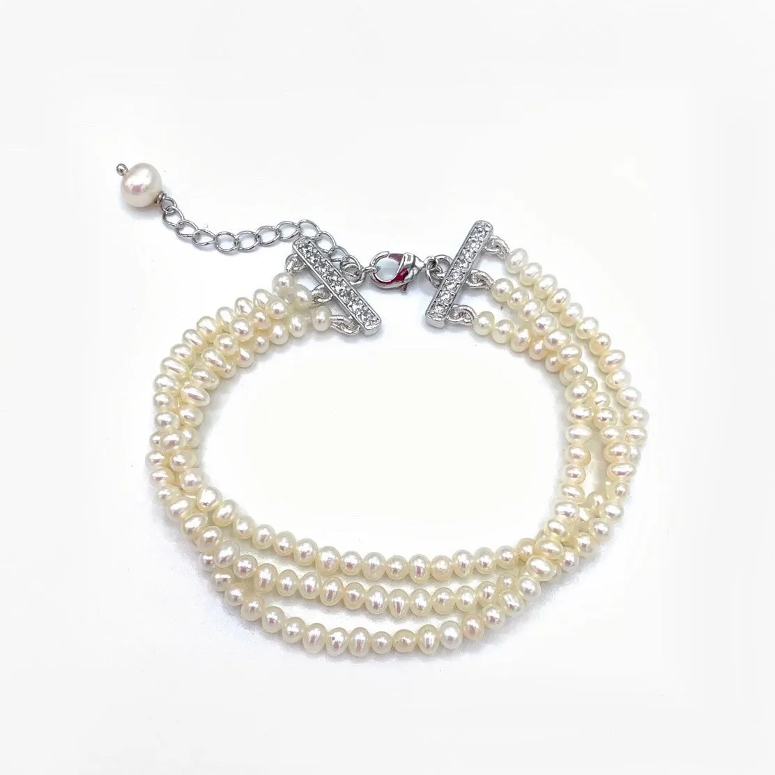 223-01-S | VINTAGE TRIPLE STRAND BRACELET (WHITE/SILVER)
