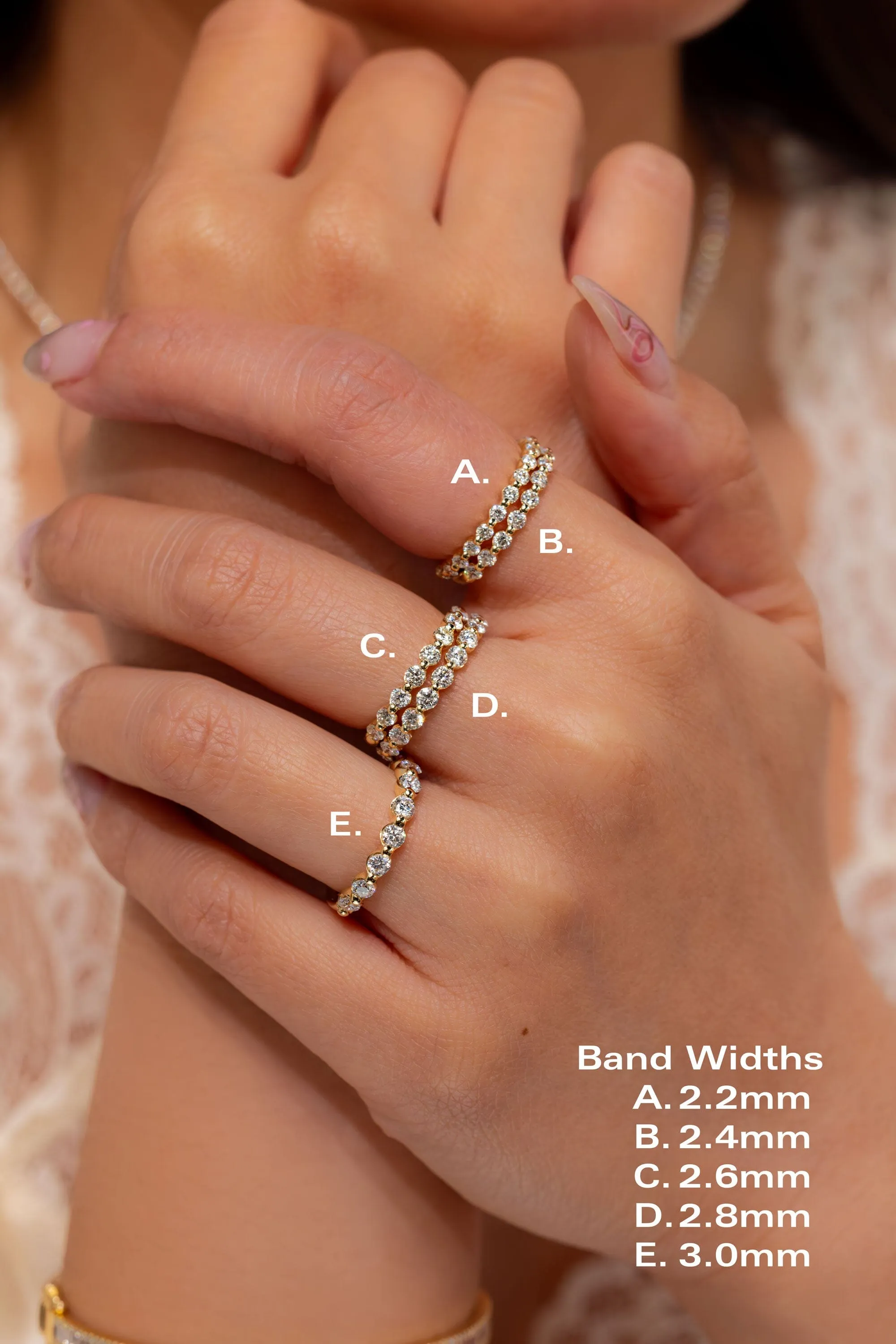 2.2mm Floating Single Prong Round Natural Diamond Ring