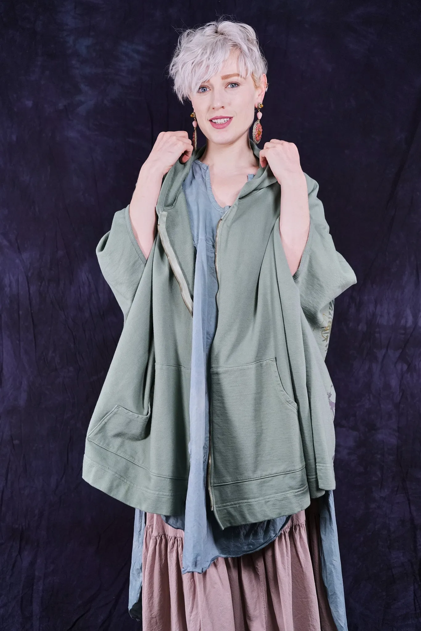 5307 Postcard Zipper Vest Olive Leaf-P