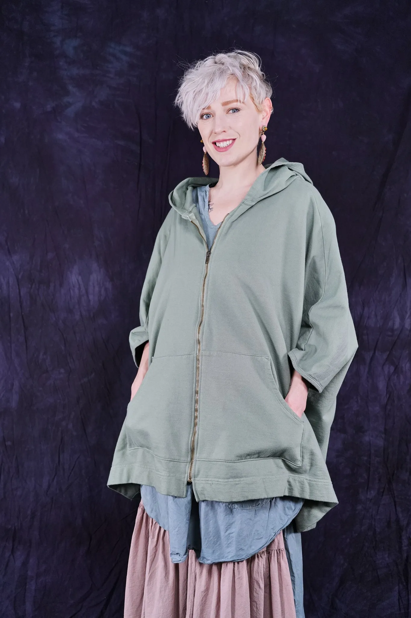 5307 Postcard Zipper Vest Olive Leaf-P