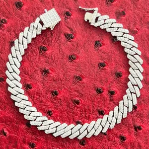 8MM VVS Moissanite Straight Edge Cuban Bracelet