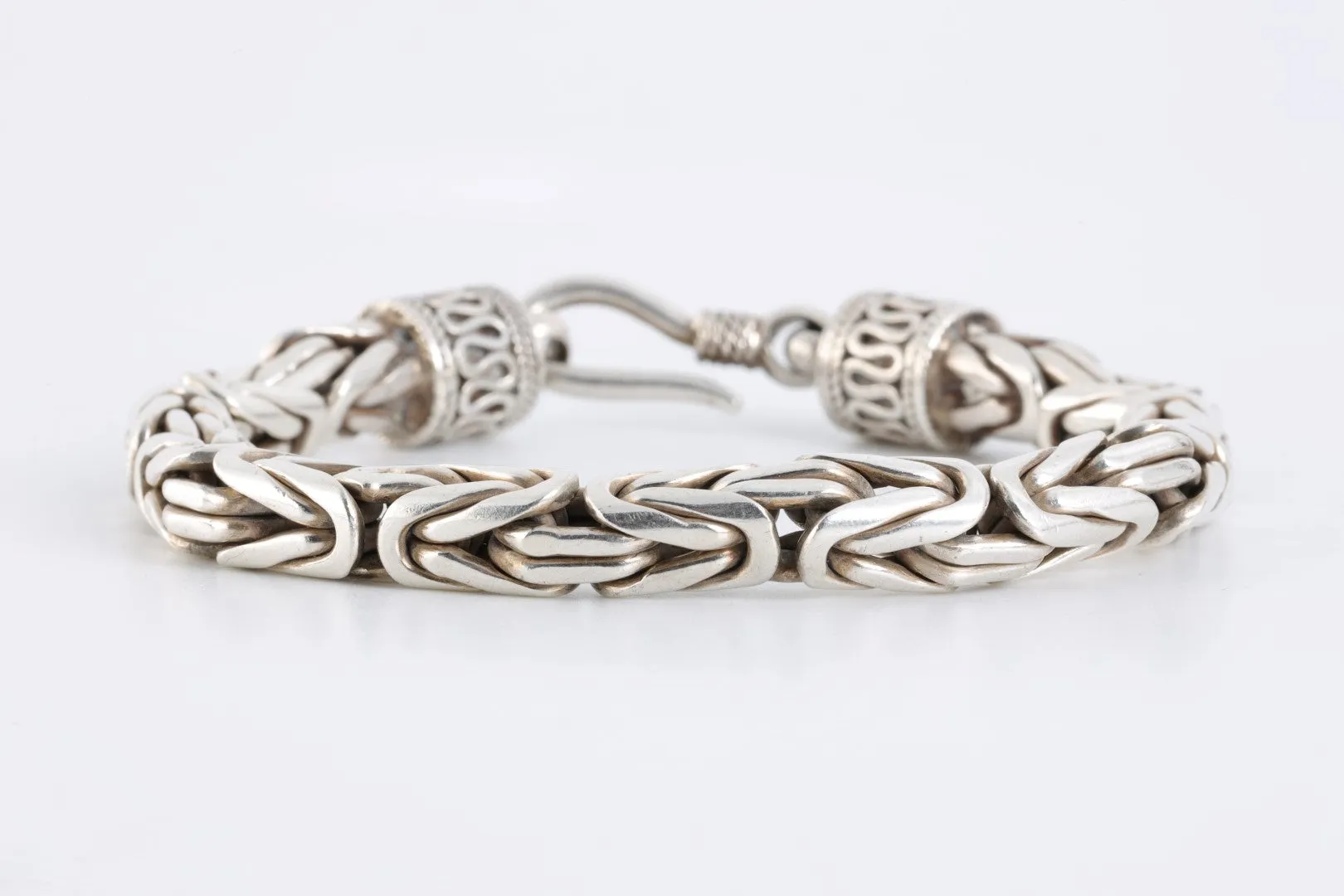 9" 925 Silver Byzantine Chain Bracelet (87.05g.)