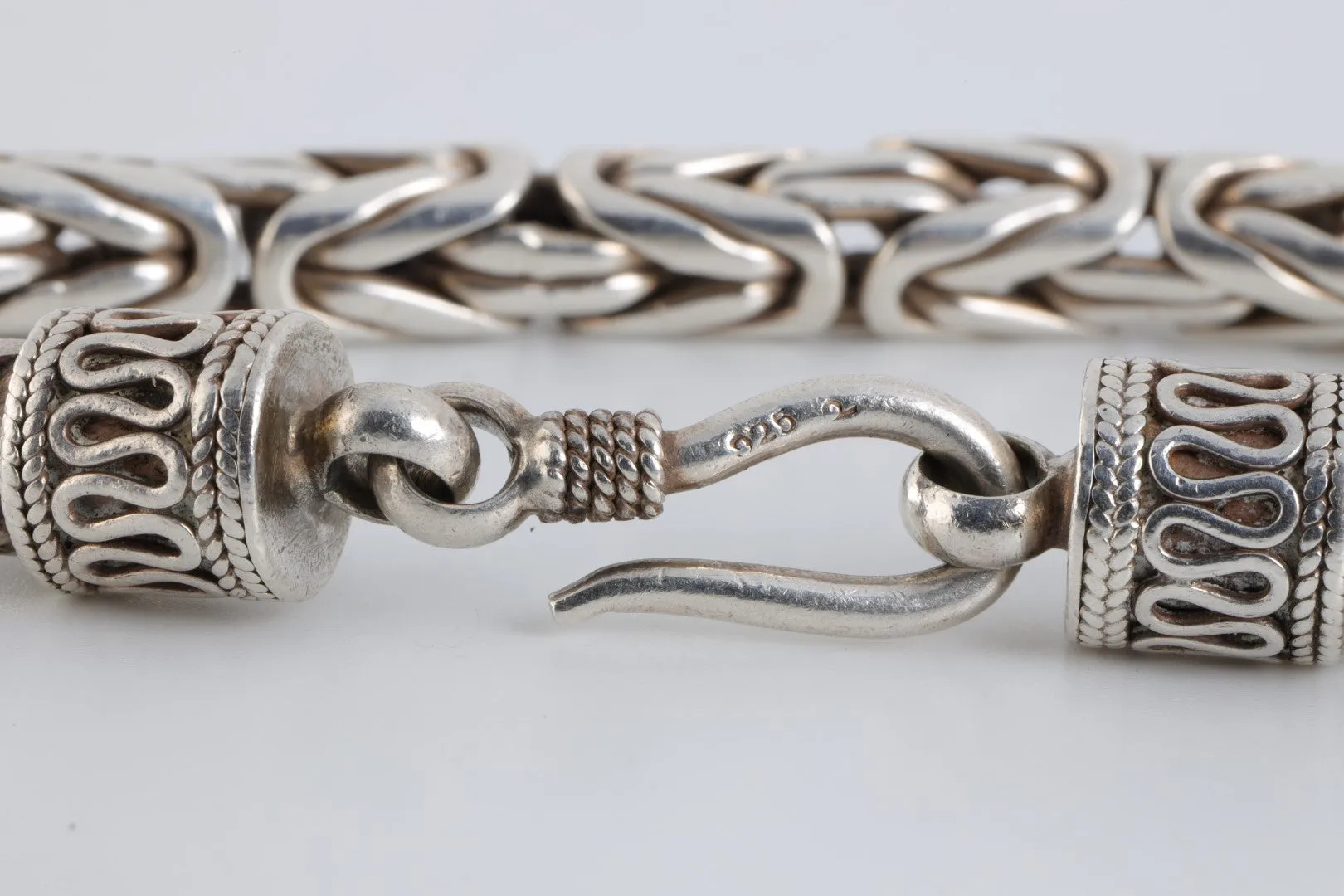 9" 925 Silver Byzantine Chain Bracelet (87.05g.)