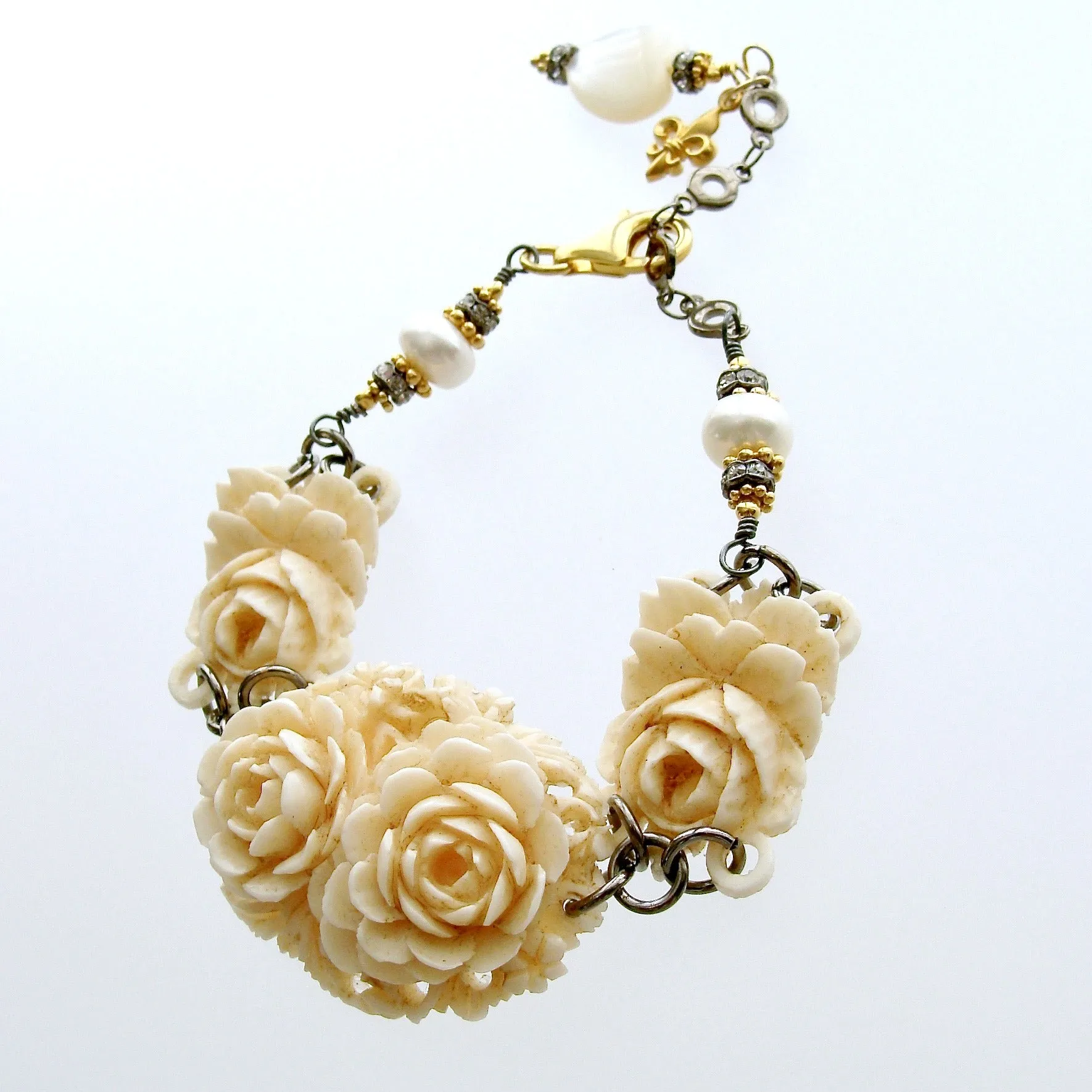 Adjustable Floral Roses EcoIvory And Pearl Bracelet With Mother of Pearl Heart - Clementine Bracelet