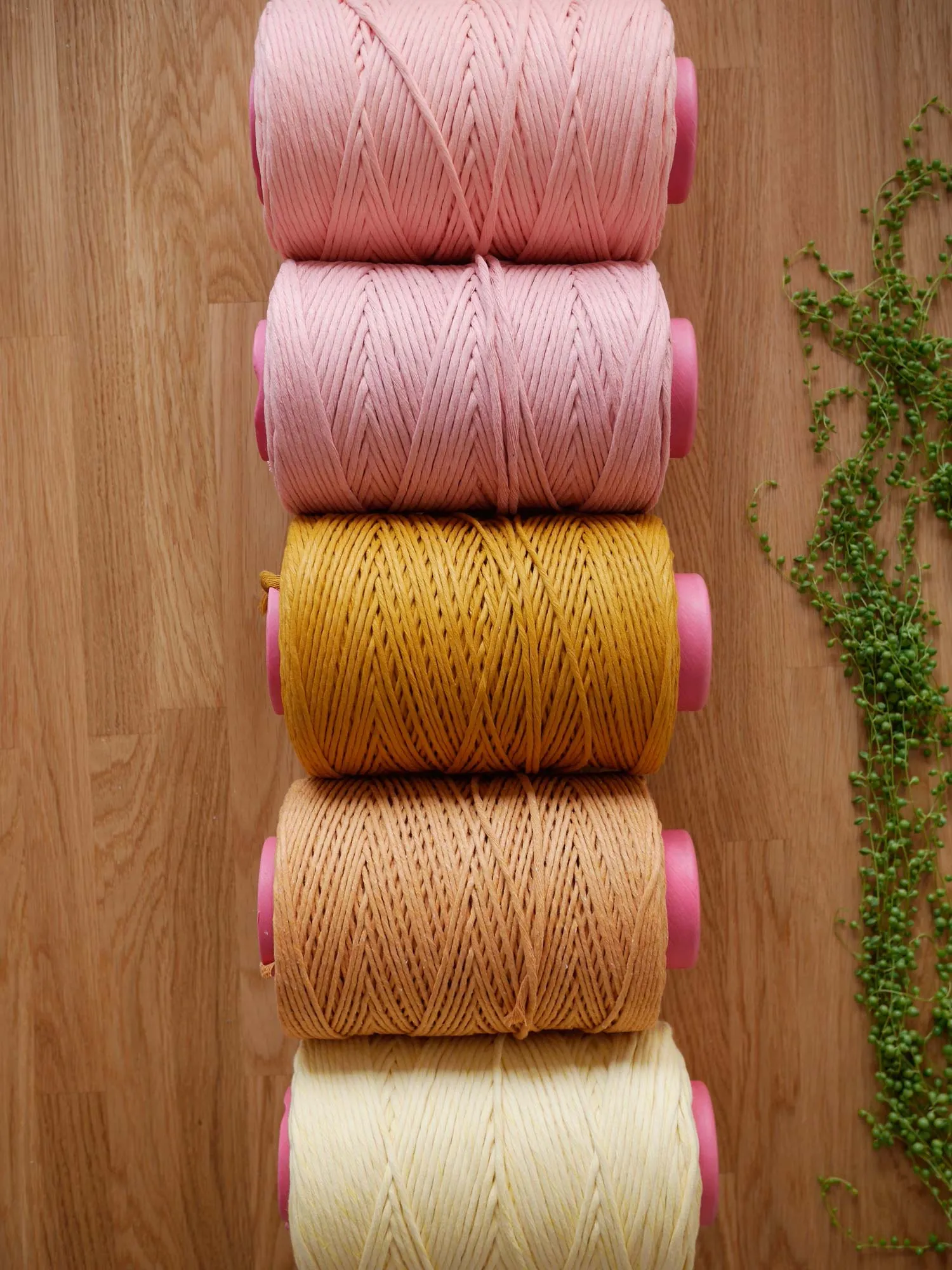 Apricot peach cotton string, 1 kg