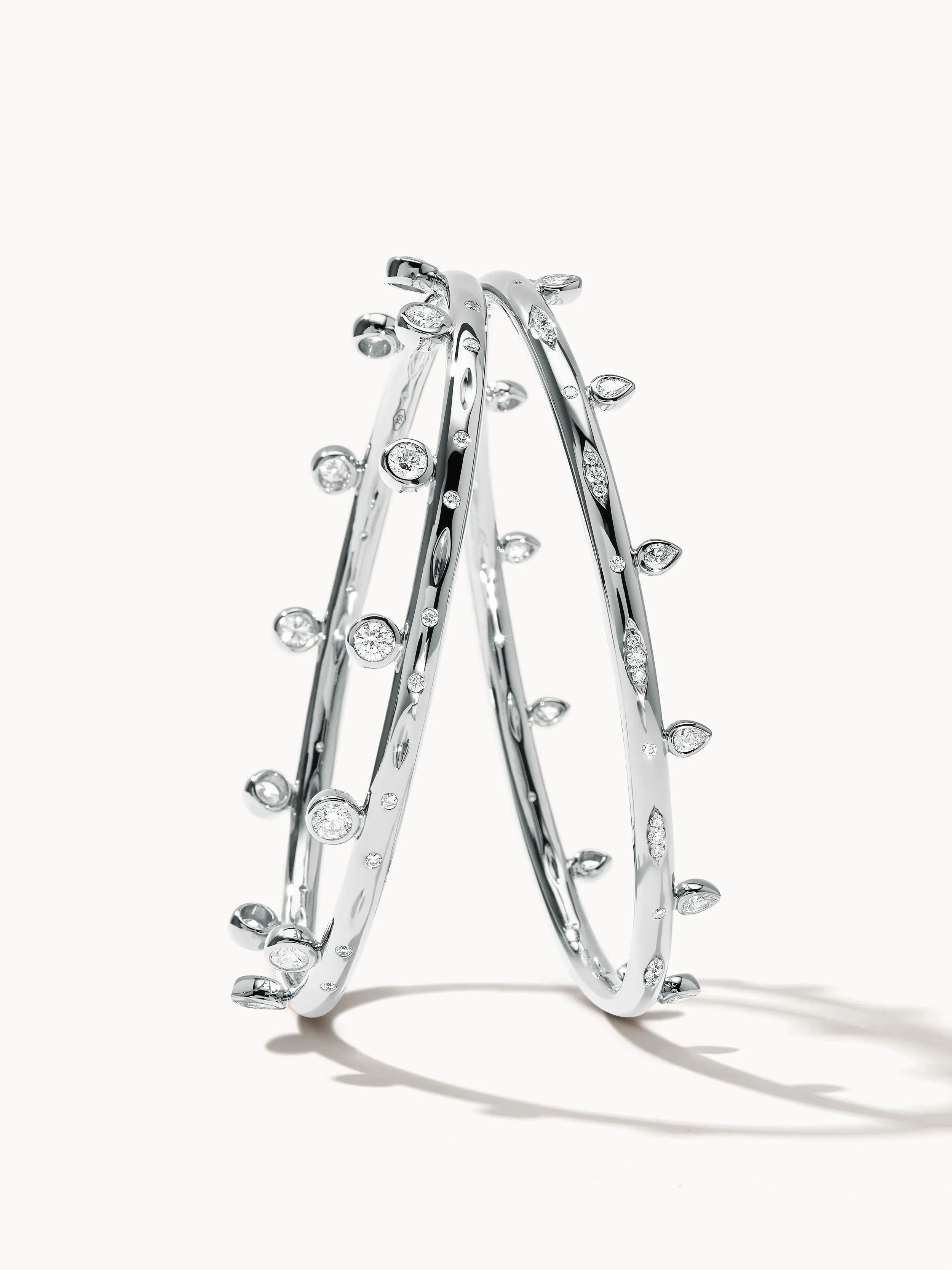 Bangle GYPSY 'Classic' 17 cm 18K white gold