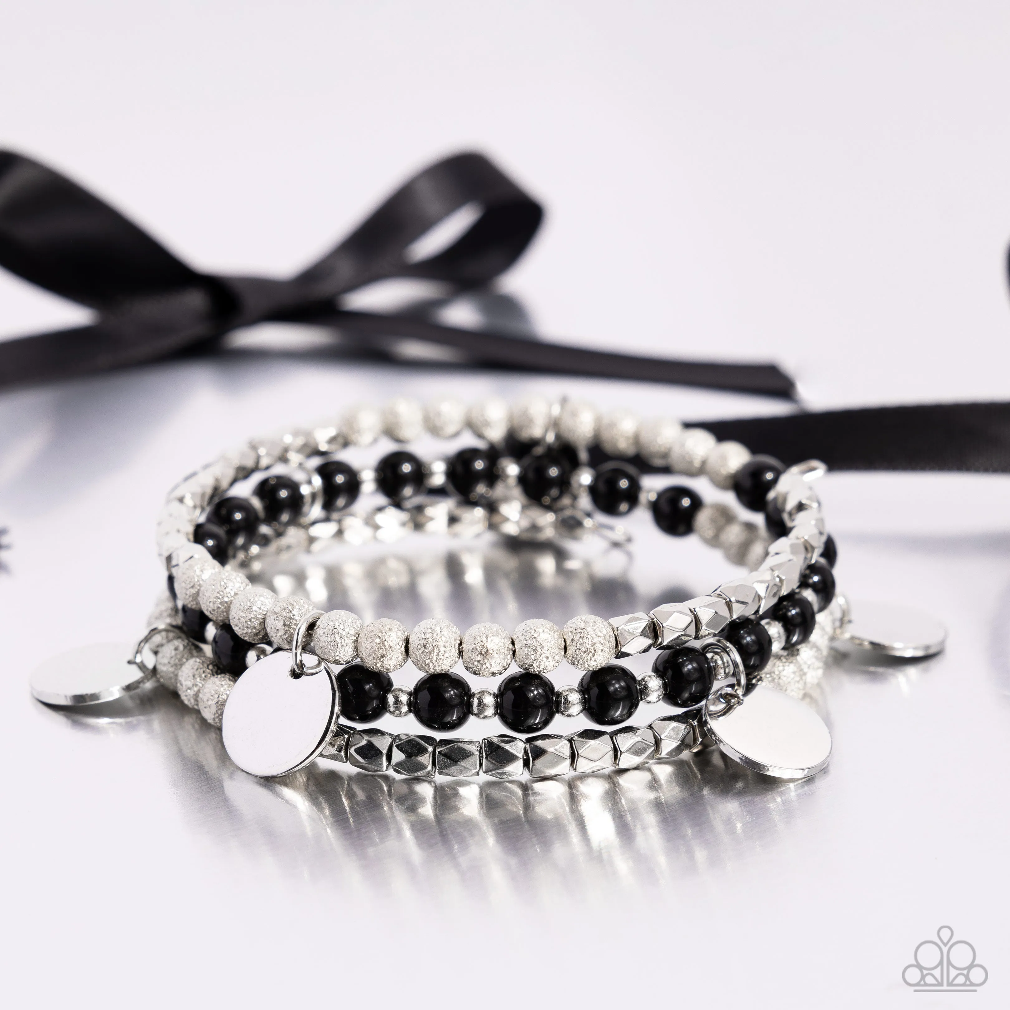 Boundless Beaches - Black Bracelet