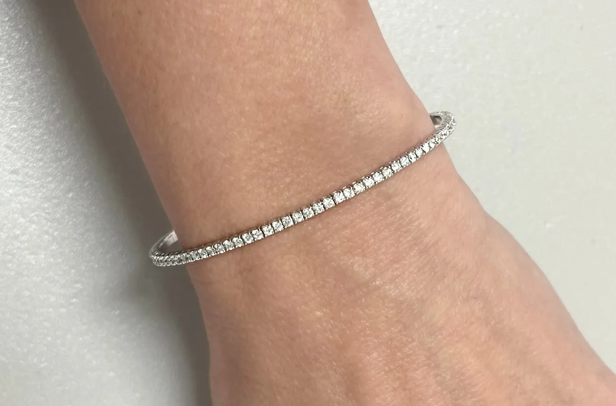 Bracelet 14kt White Gold & Diamonds Bangle Tennis