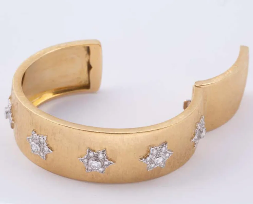 Buccellati Star Cuff with Diamonds in 18k Gold