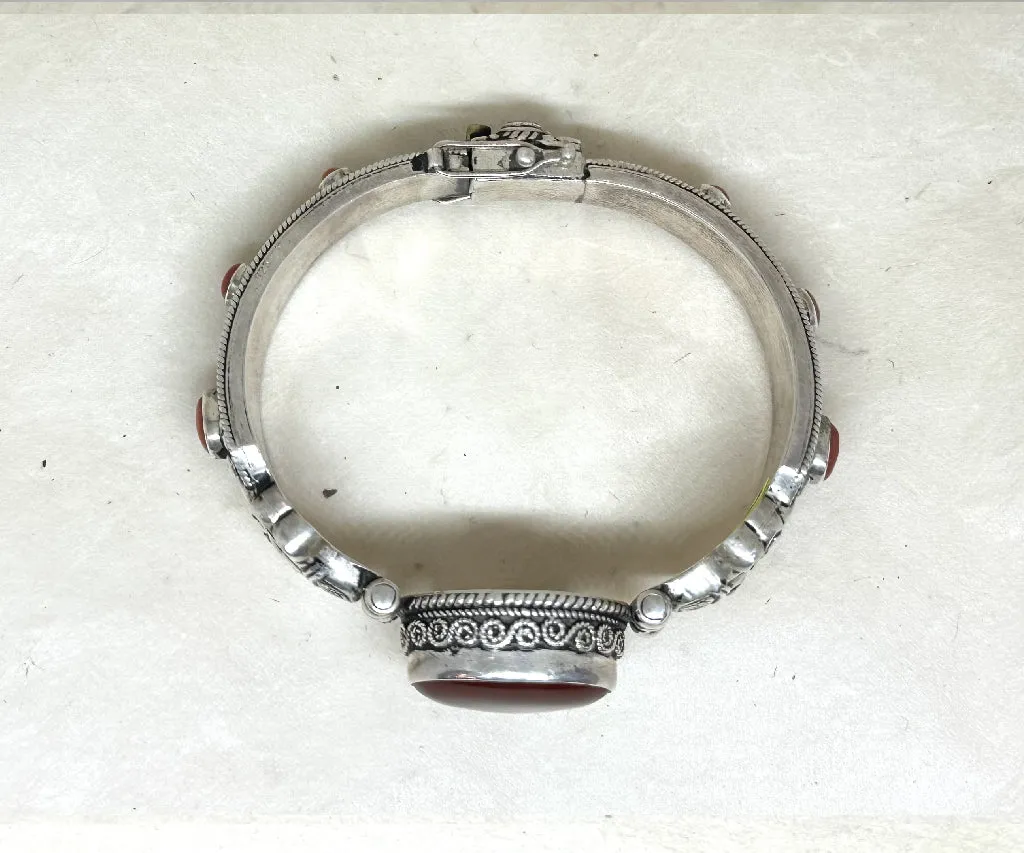 Carnelian silver bracelet