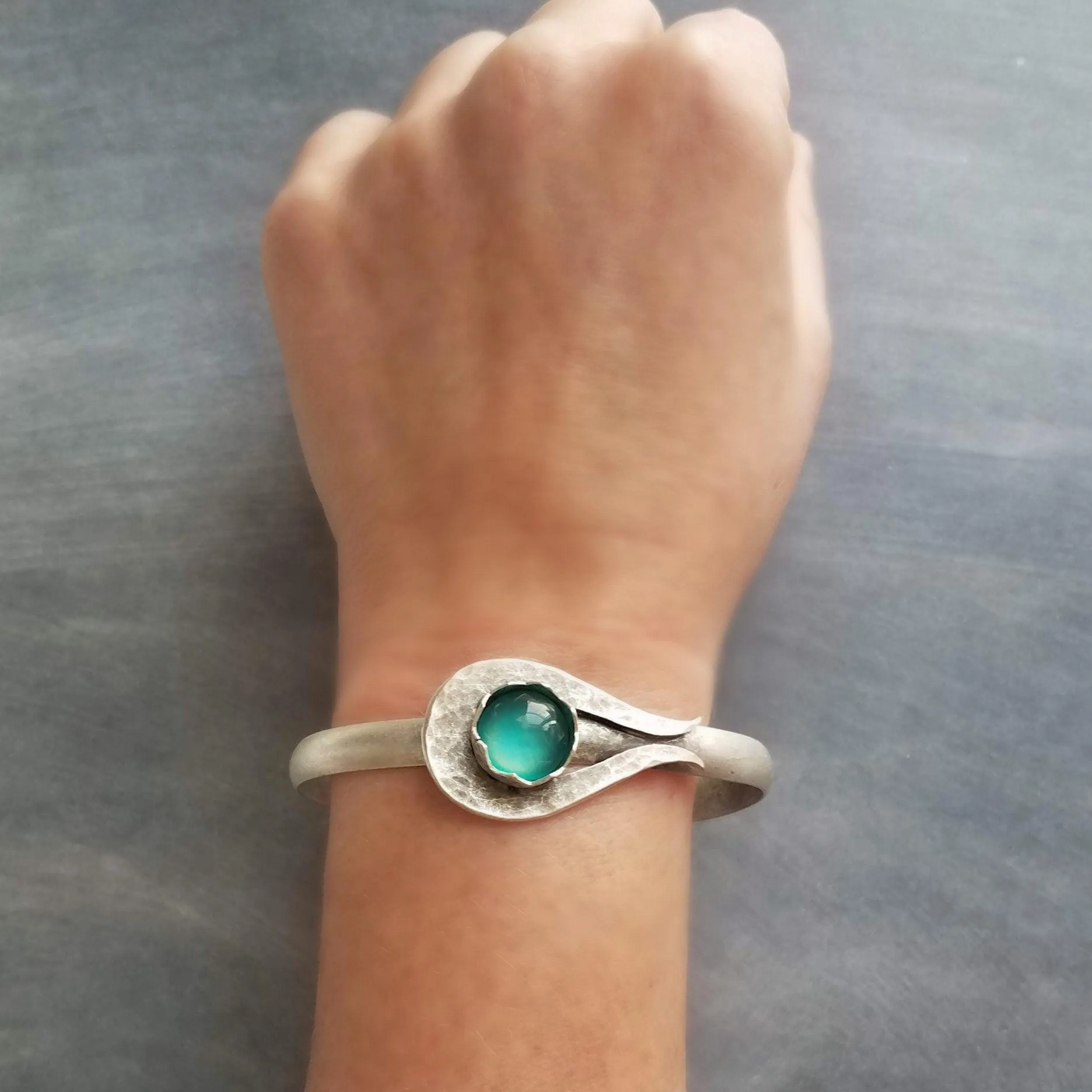Chunky Silver Cuff Bracelet, glass stone bracelet, heavy silver cuff, oxidized silver bracelet, antique silver cuff, glass hammered silver