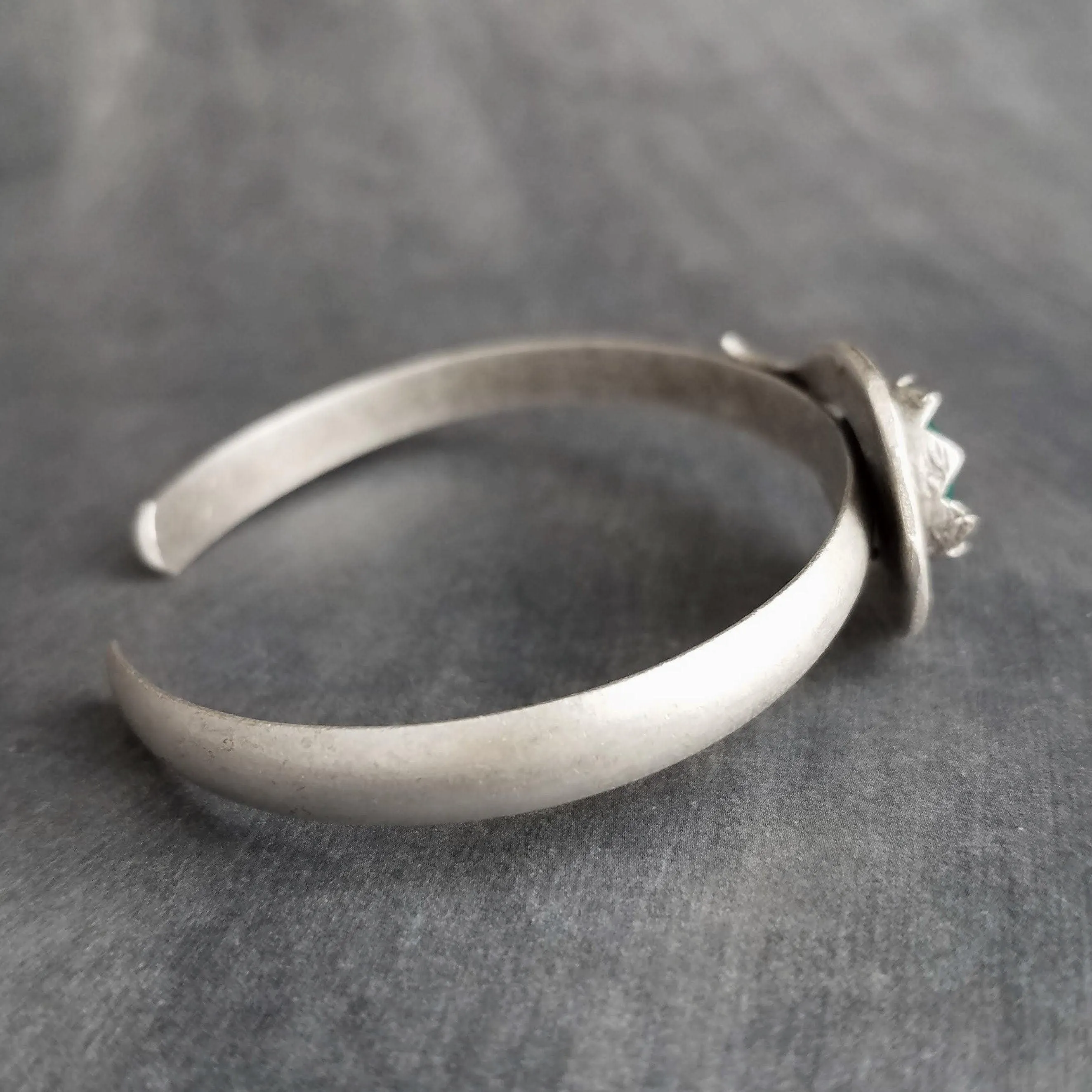 Chunky Silver Cuff Bracelet, glass stone bracelet, heavy silver cuff, oxidized silver bracelet, antique silver cuff, glass hammered silver