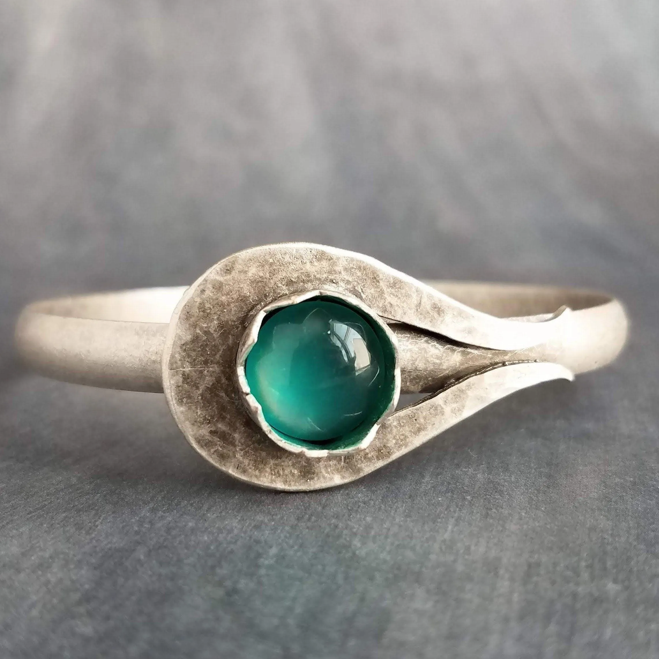 Chunky Silver Cuff Bracelet, glass stone bracelet, heavy silver cuff, oxidized silver bracelet, antique silver cuff, glass hammered silver