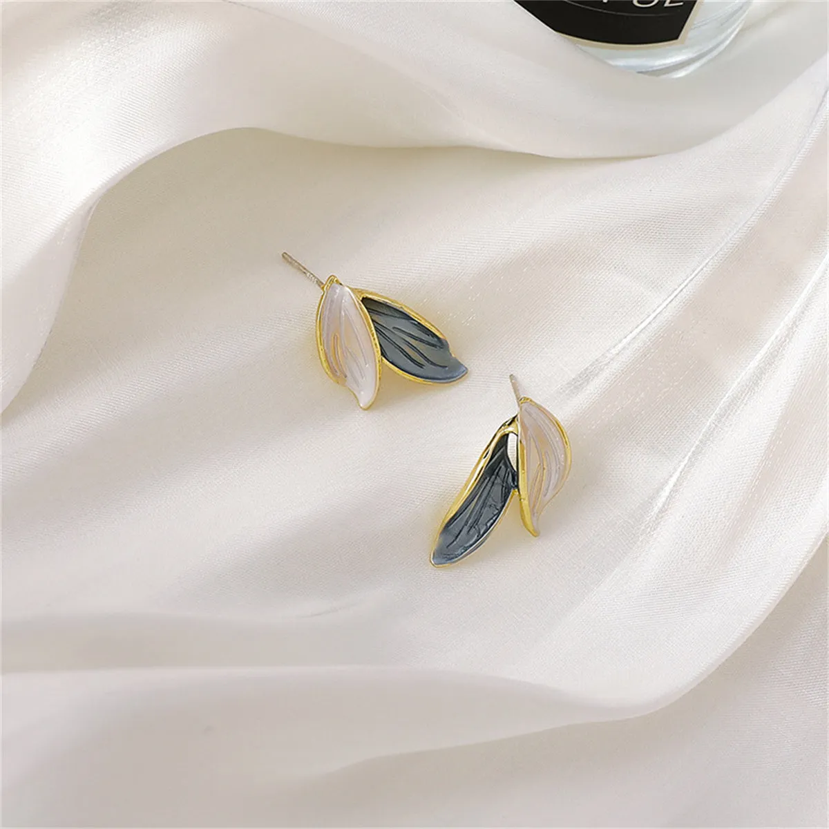 Enamel & 18K Gold-Plated Leaves Stud Earrings