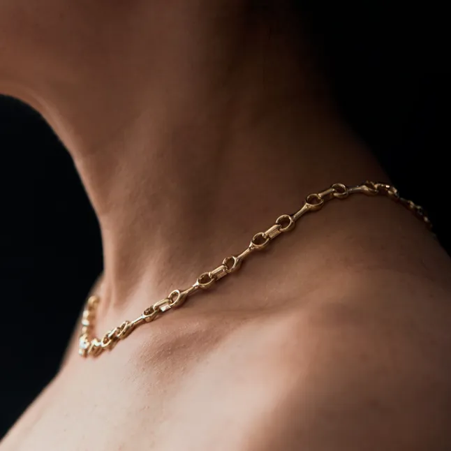 Fine Double Beam Chain Necklace with Tusk Clasp
