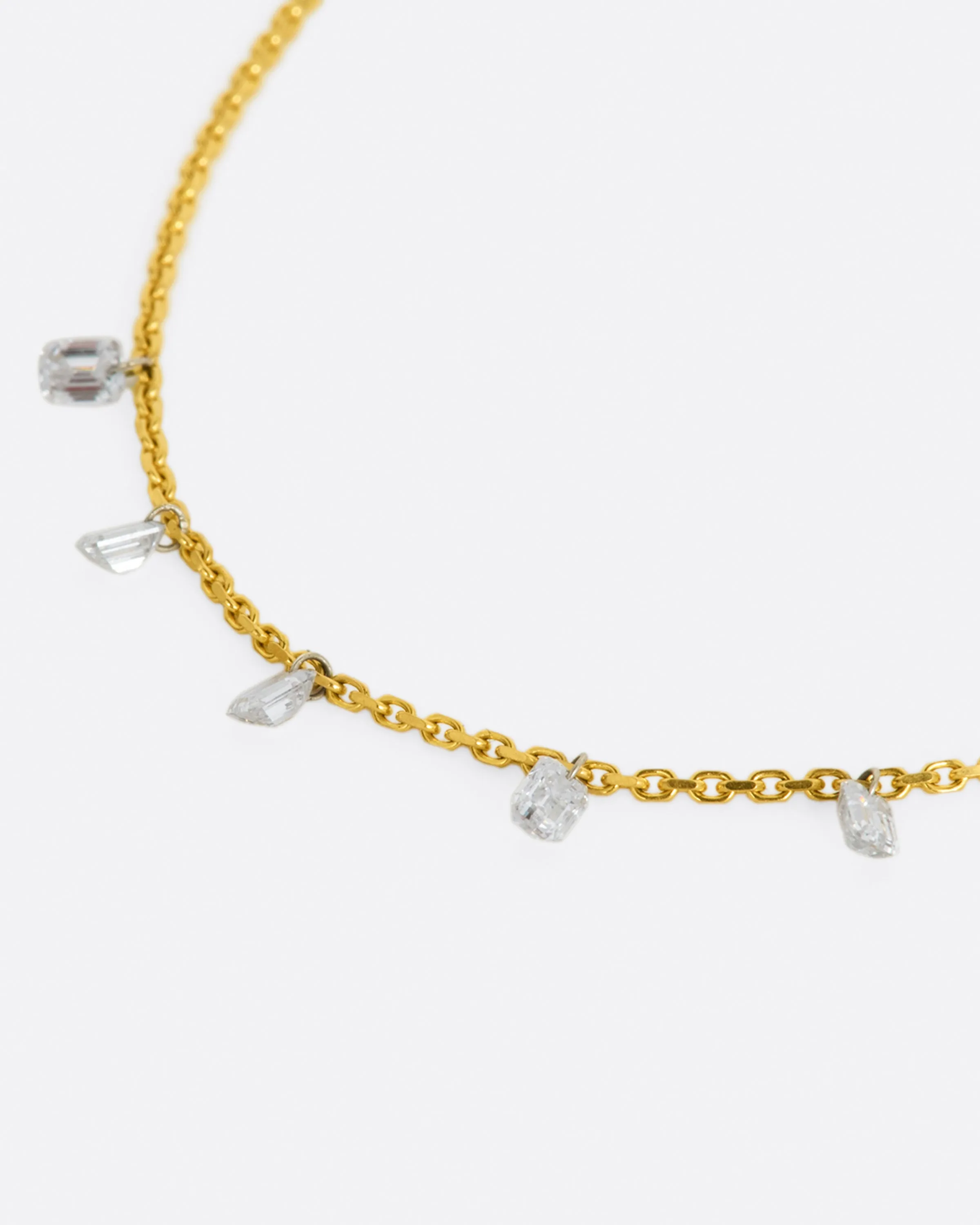 Floating Diamond Lila Necklace