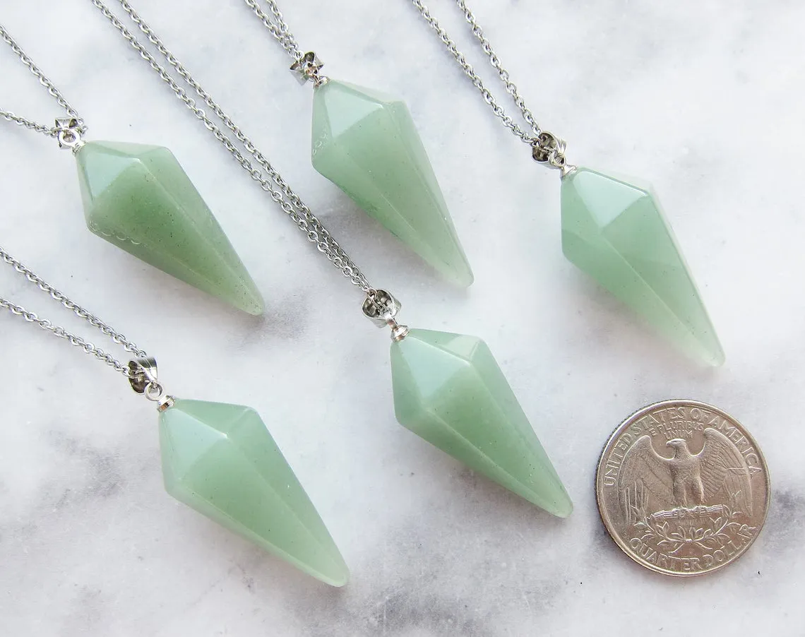 Green aventurine pendant necklace