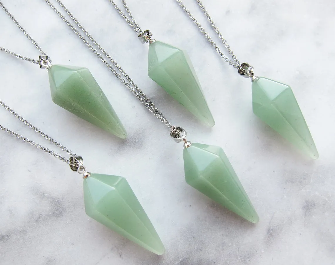 Green aventurine pendant necklace