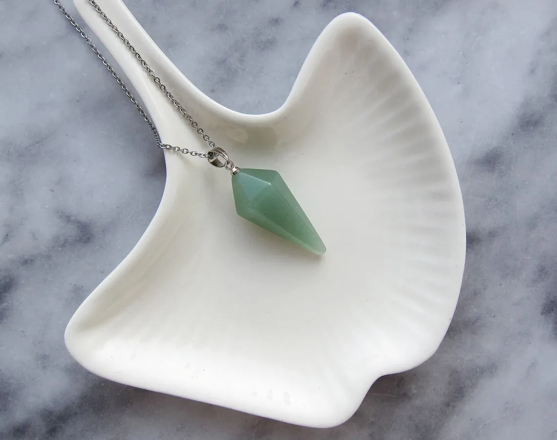Green aventurine pendant necklace