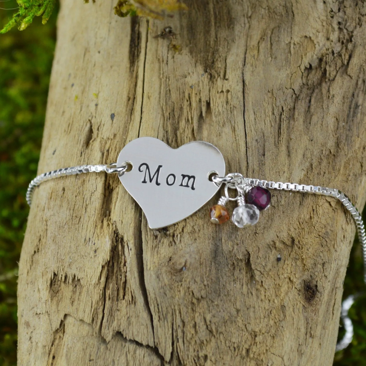 Heart Bracelet with Name and Birthstone