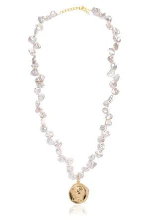 Hermis Lustre Pearl Necklace