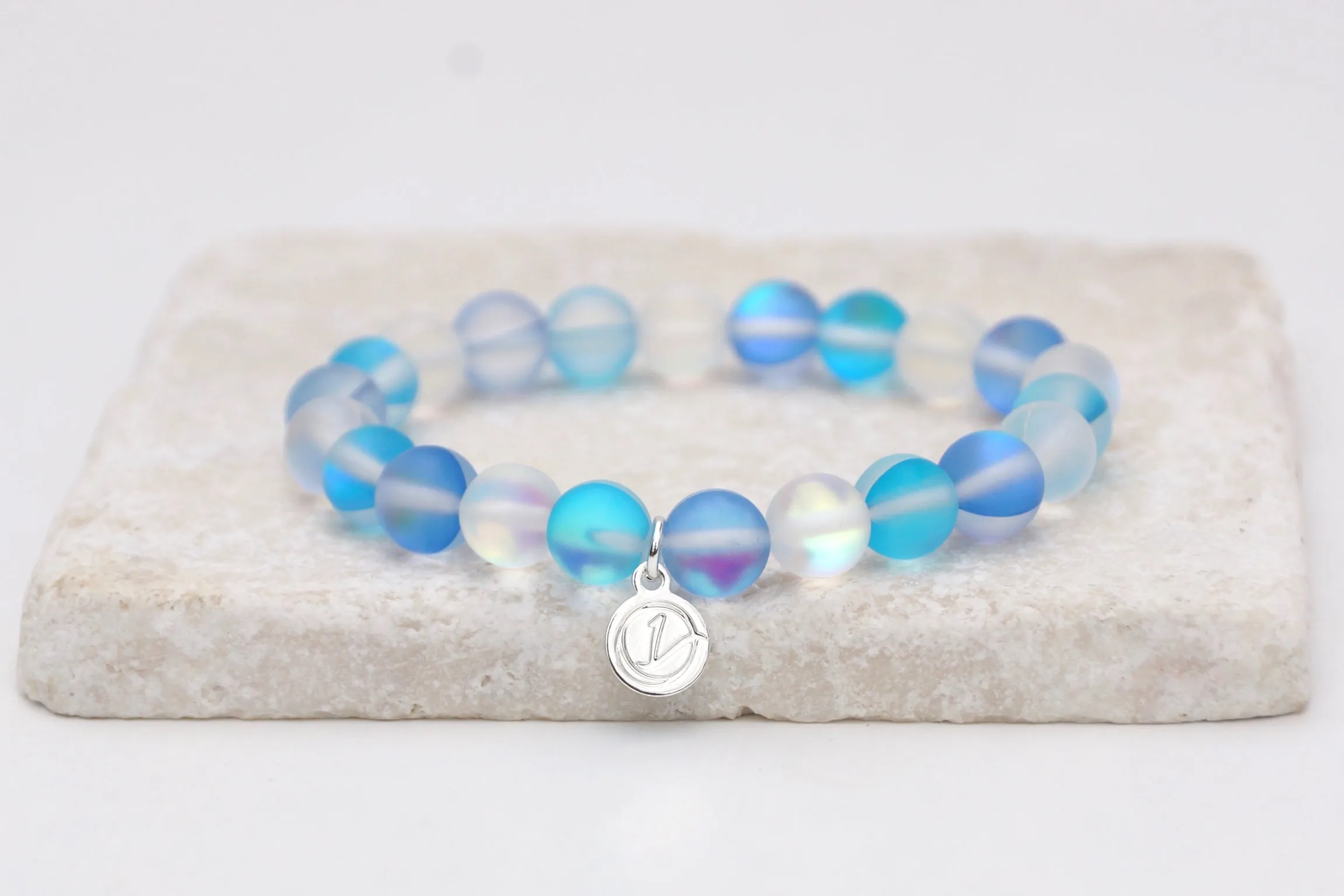 Icicle 8 mm Moonstone
