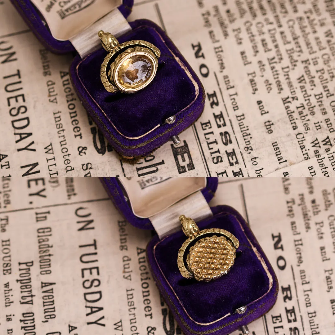 Layaway "L'HEURE PASSE L'AMITIE RESTE" Intaglio Spinner Fob
