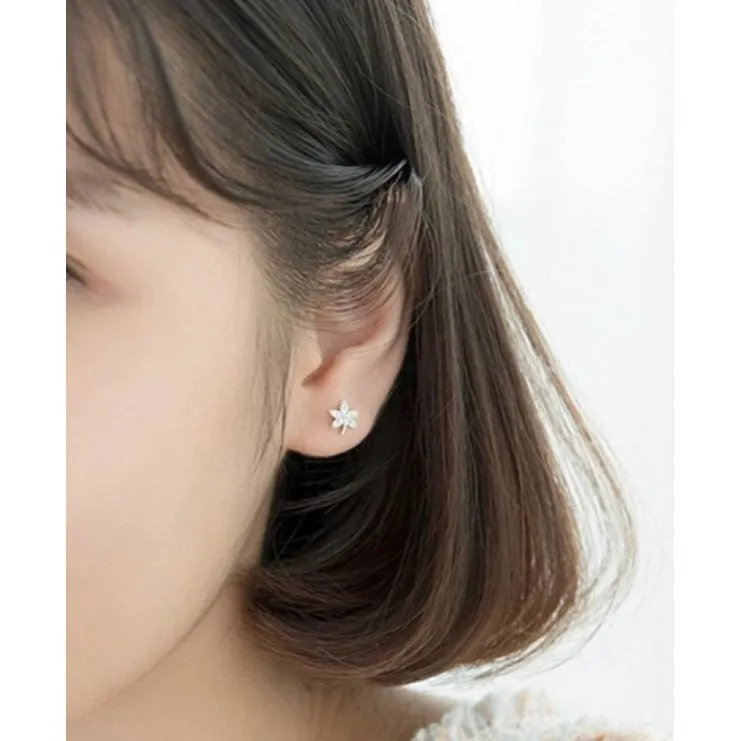 Maple Leaves Shining Stud Earrings-ECZ017