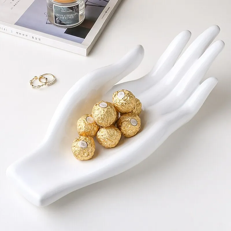 Modern Light Luxury Ceramic Hand-carved Ornaments
