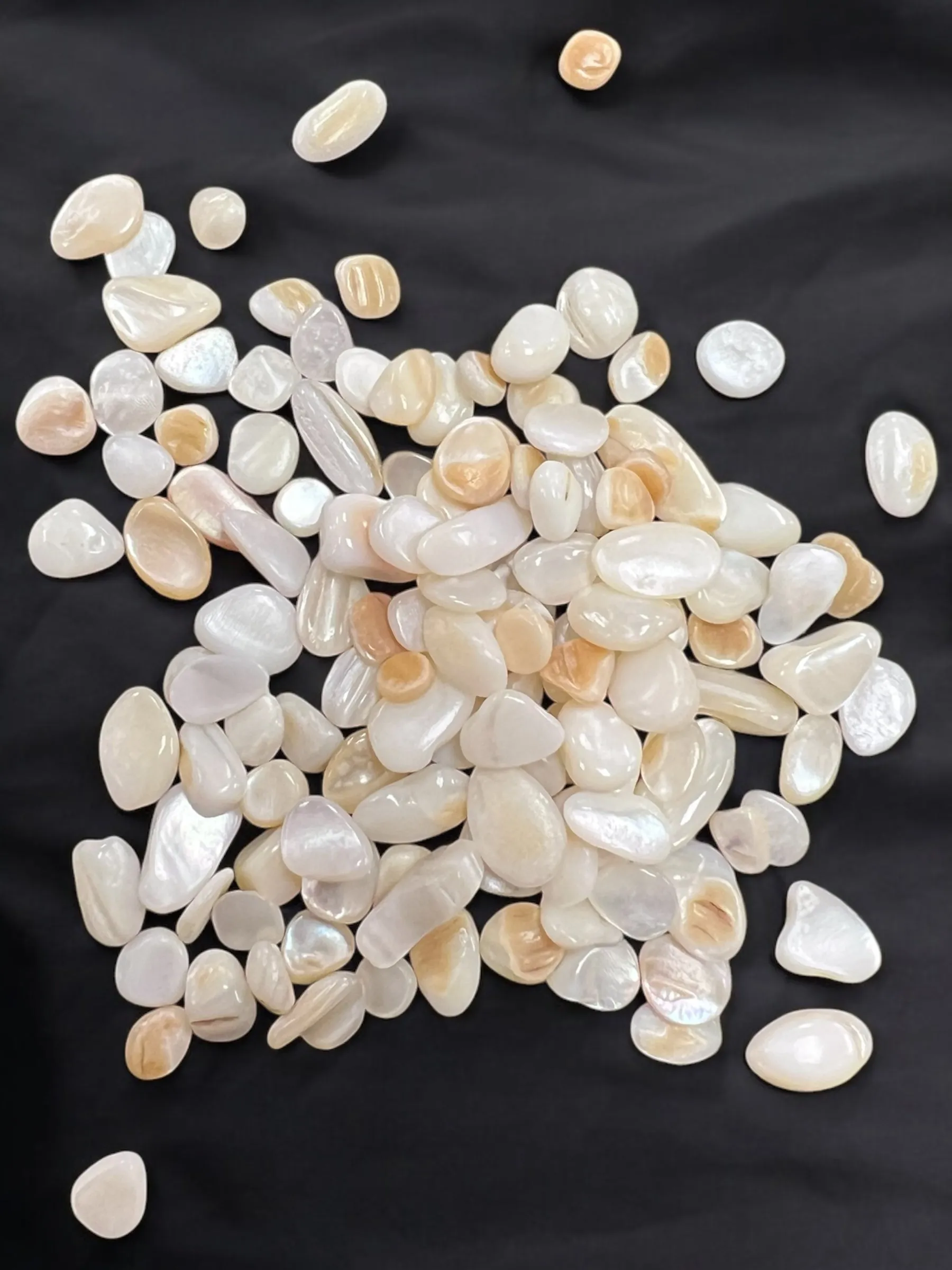 Mother of Pearl Gemstone Chips