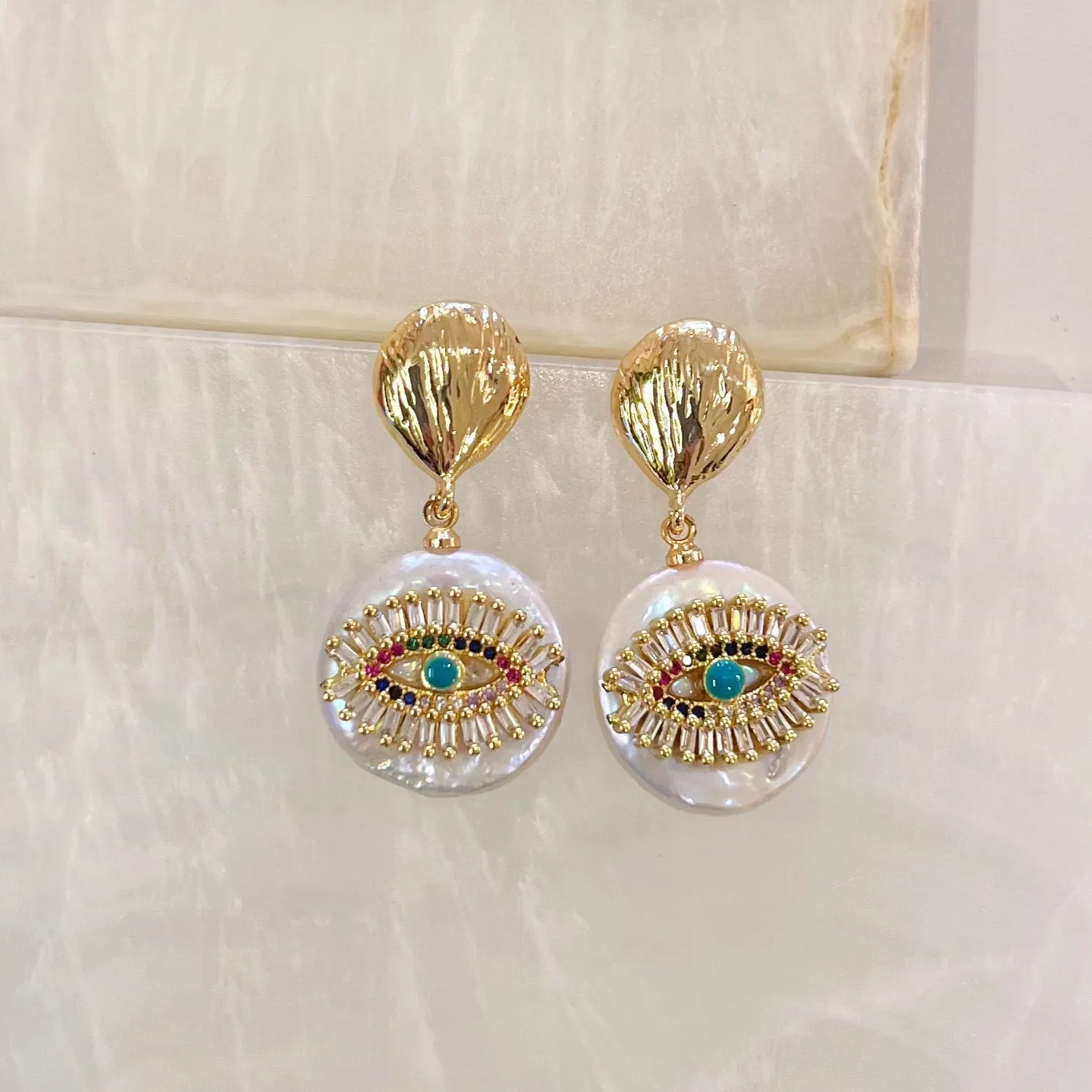 MULTI-COLOR CRYSTAL EYE PEARL earrings