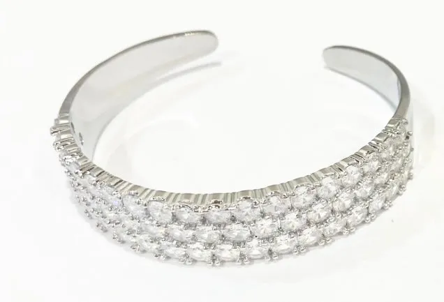Oooo Sally Bracelet Cuff - Silver