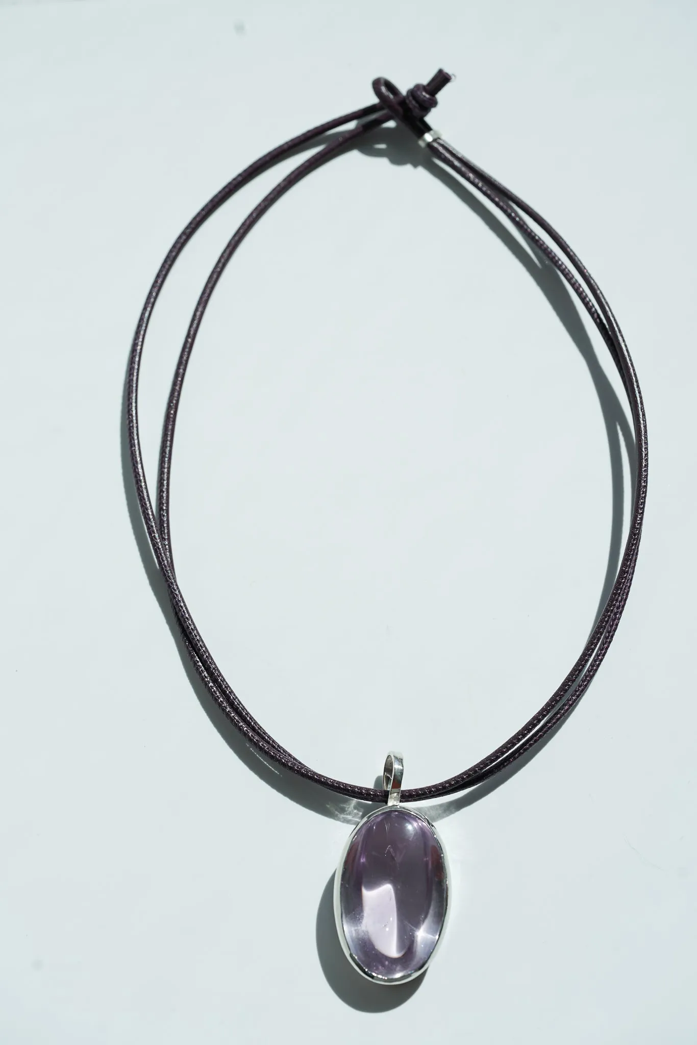 Oval Buff Top Rose de France amethyst necklace in silver