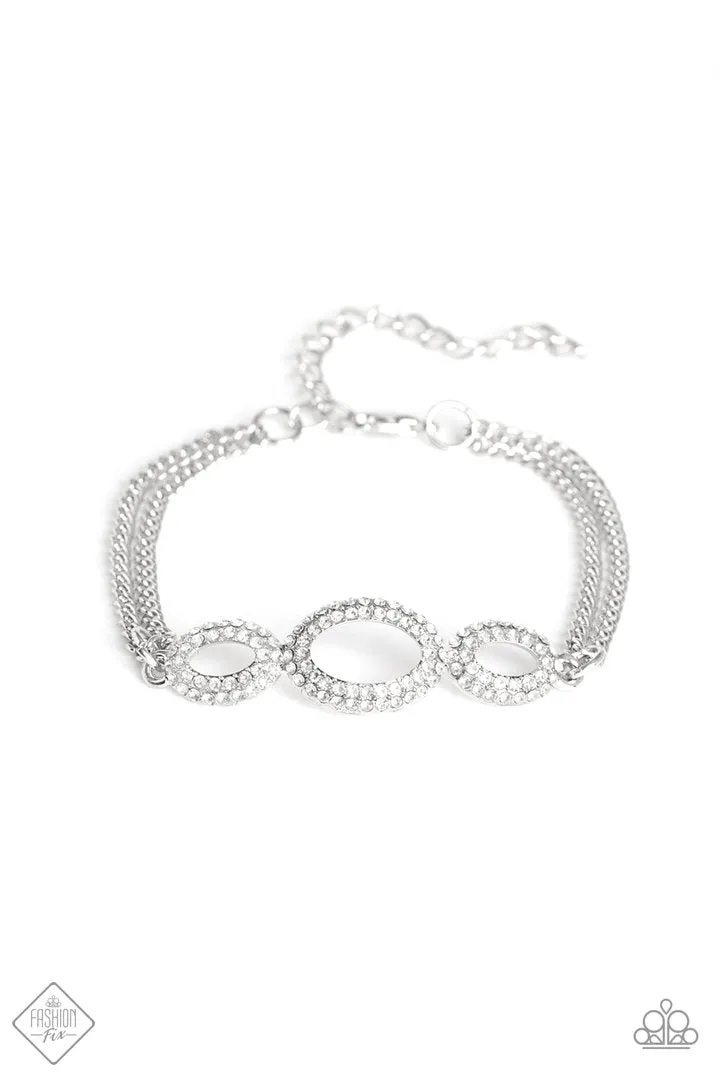 Paparazzi Timelessly Metropolitan Bracelet White